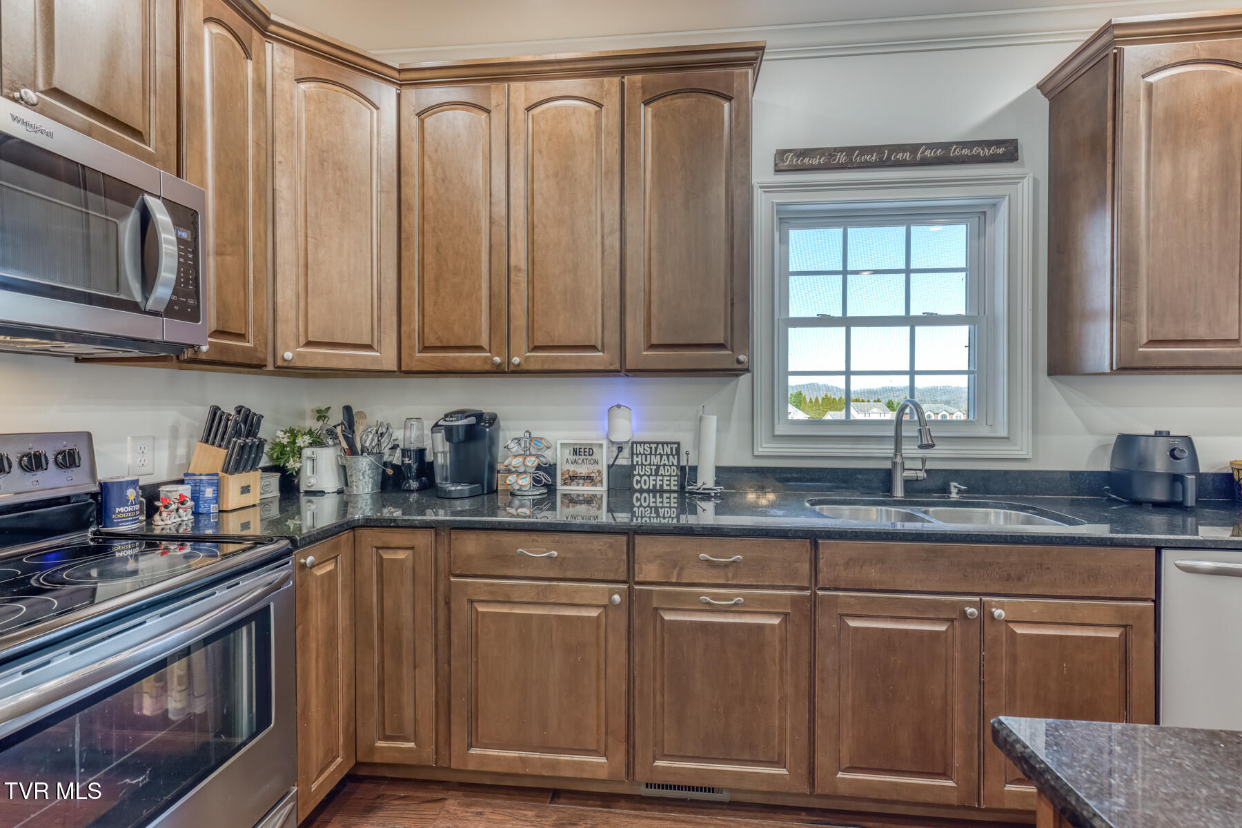 228 Country Meadows Circle