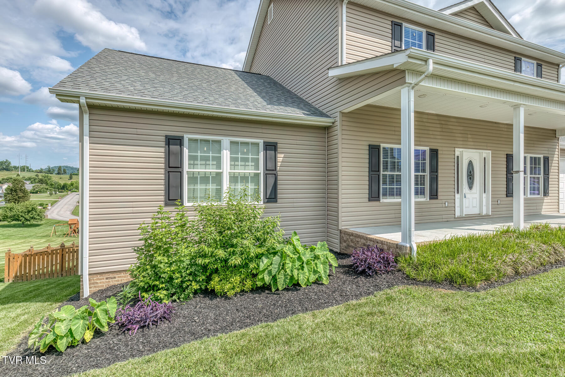 228 Country Meadows Circle
