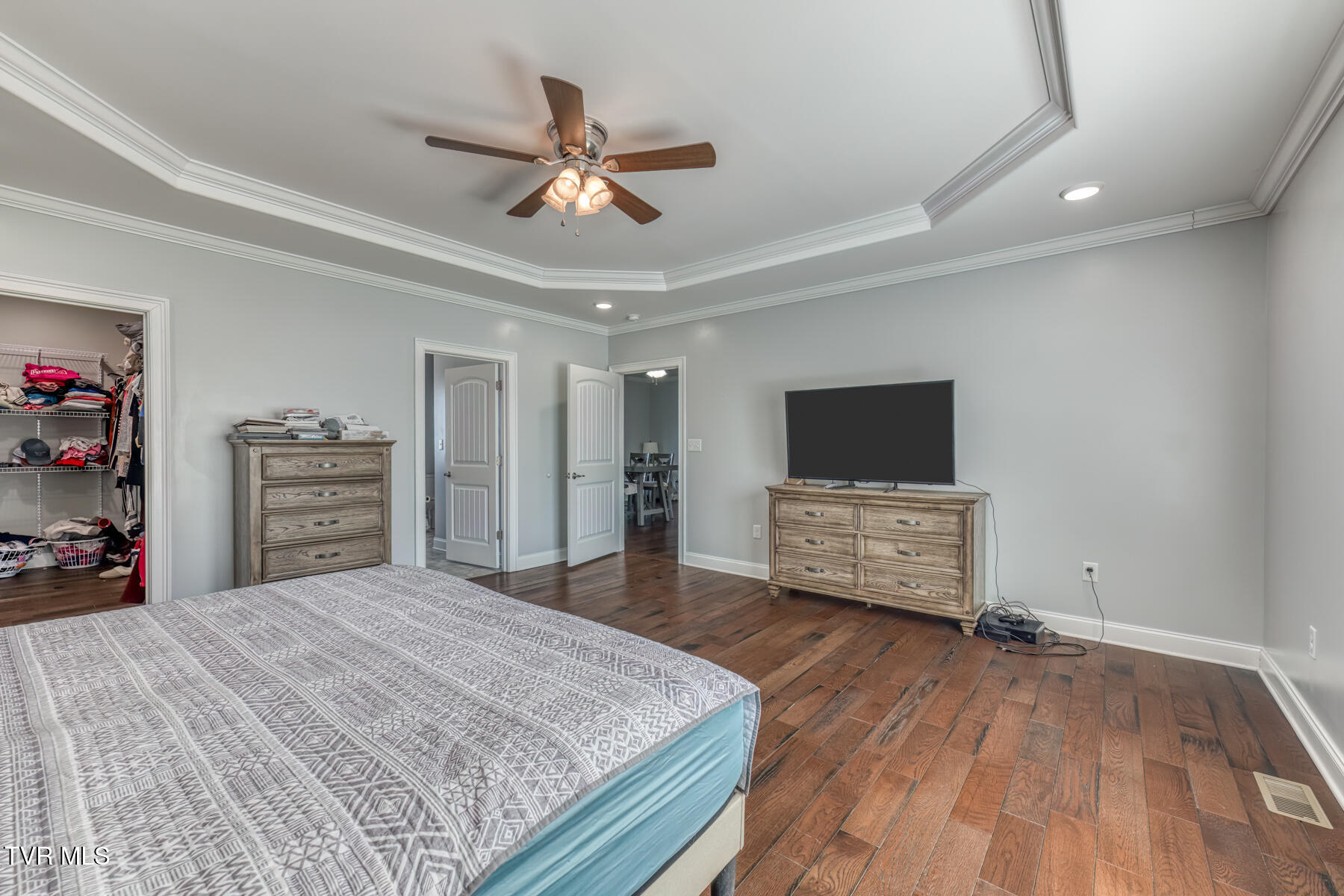 228 Country Meadows Circle
