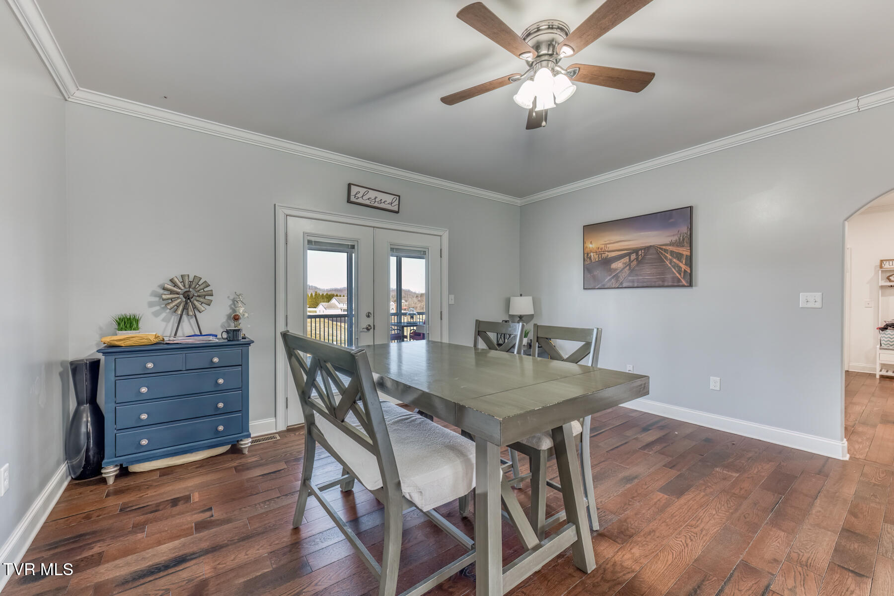228 Country Meadows Circle