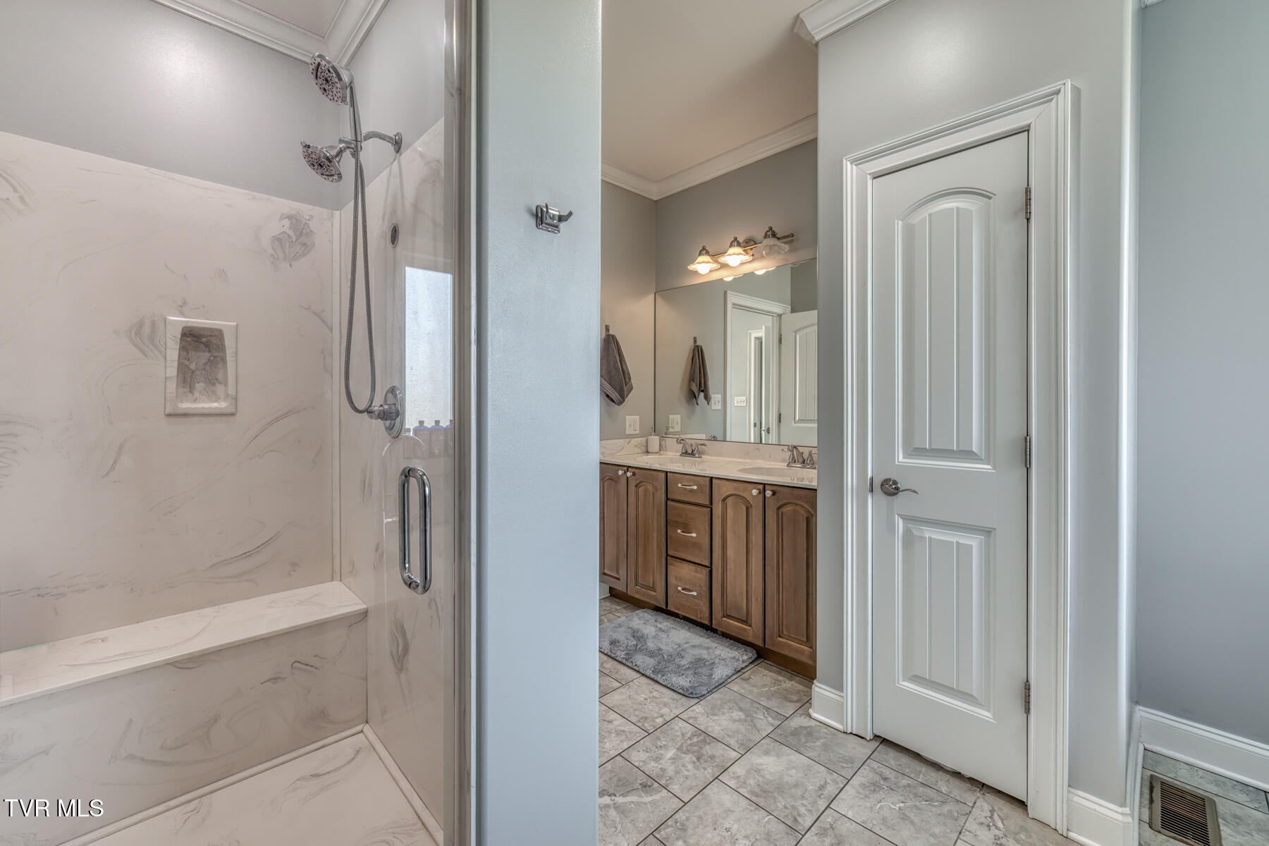 228 Country Meadows Circle