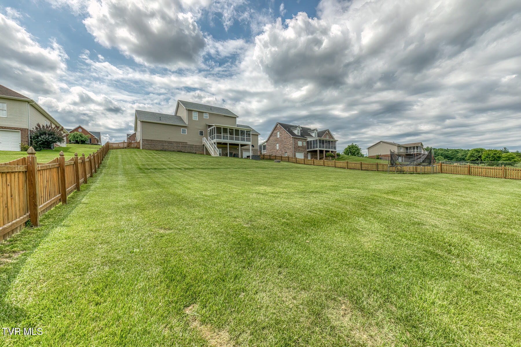 228 Country Meadows Circle