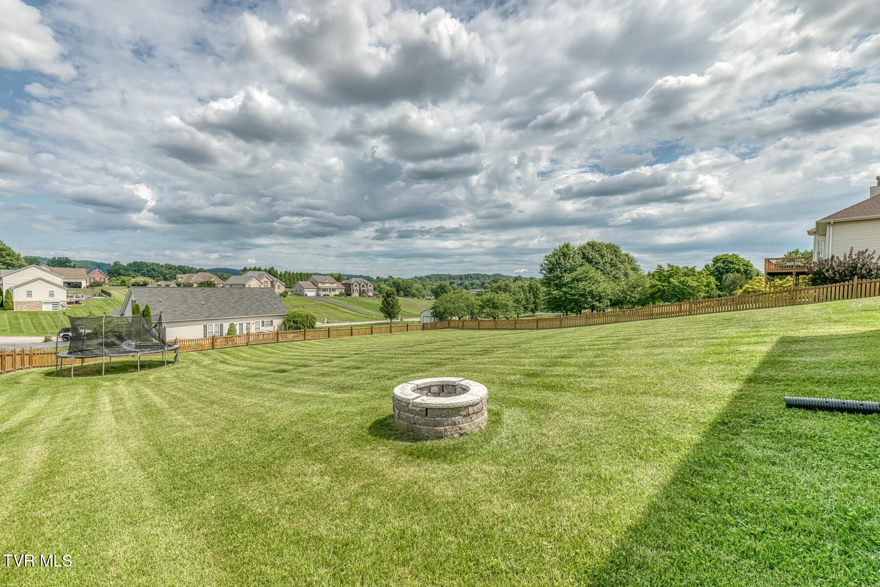 228 Country Meadows Circle