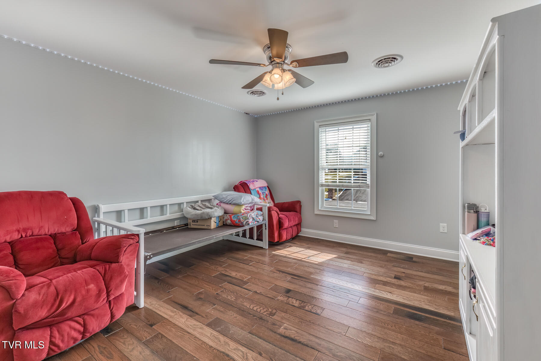 228 Country Meadows Circle