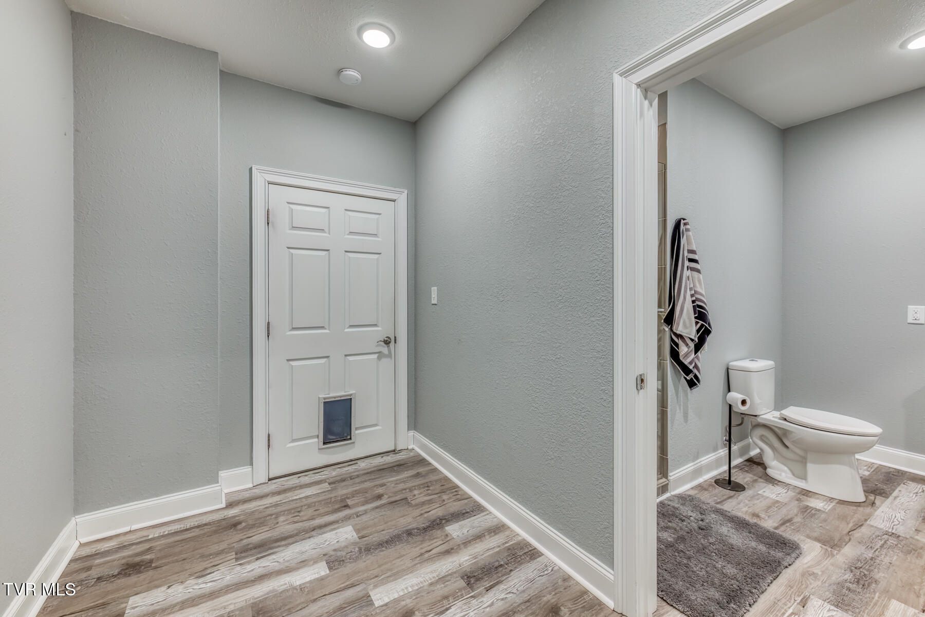 228 Country Meadows Circle