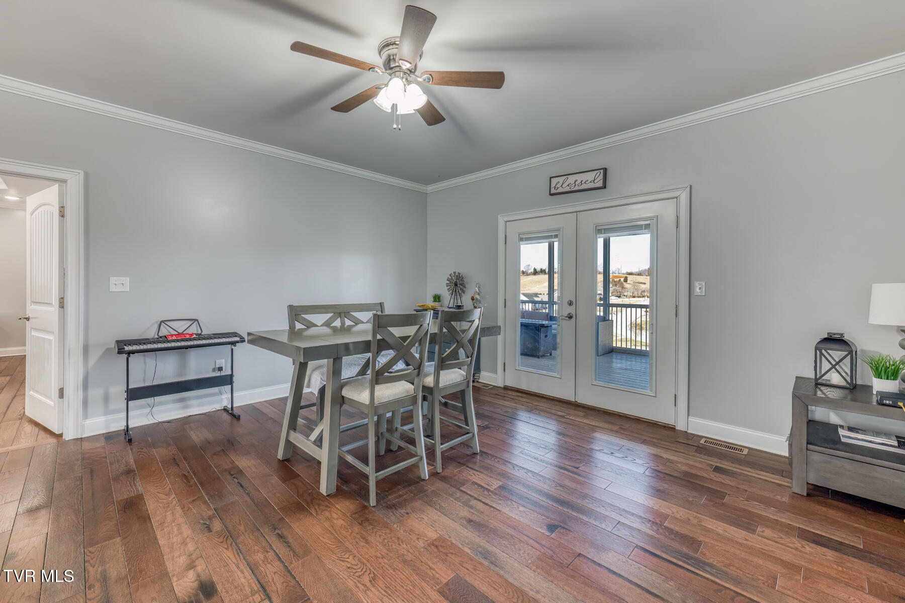 228 Country Meadows Circle