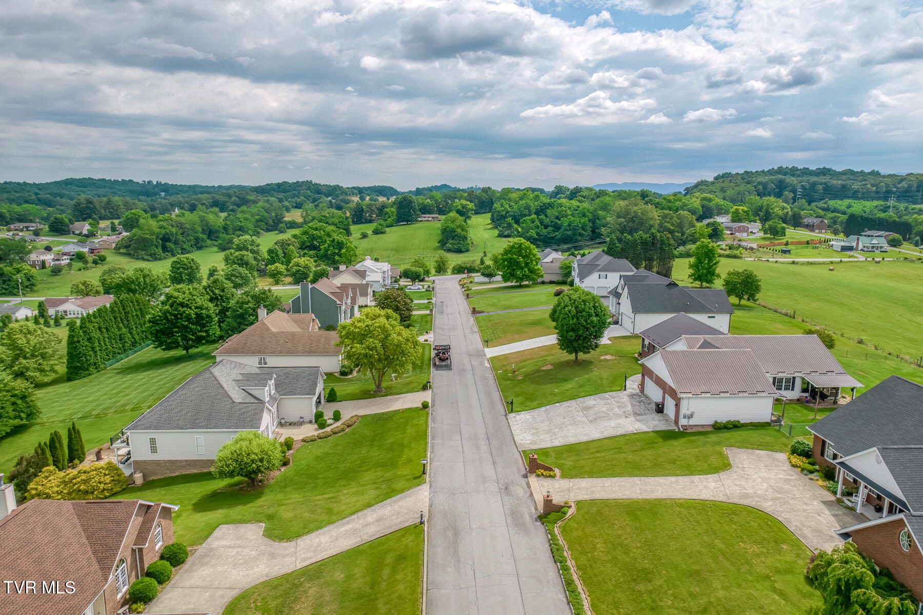 228 Country Meadows Circle