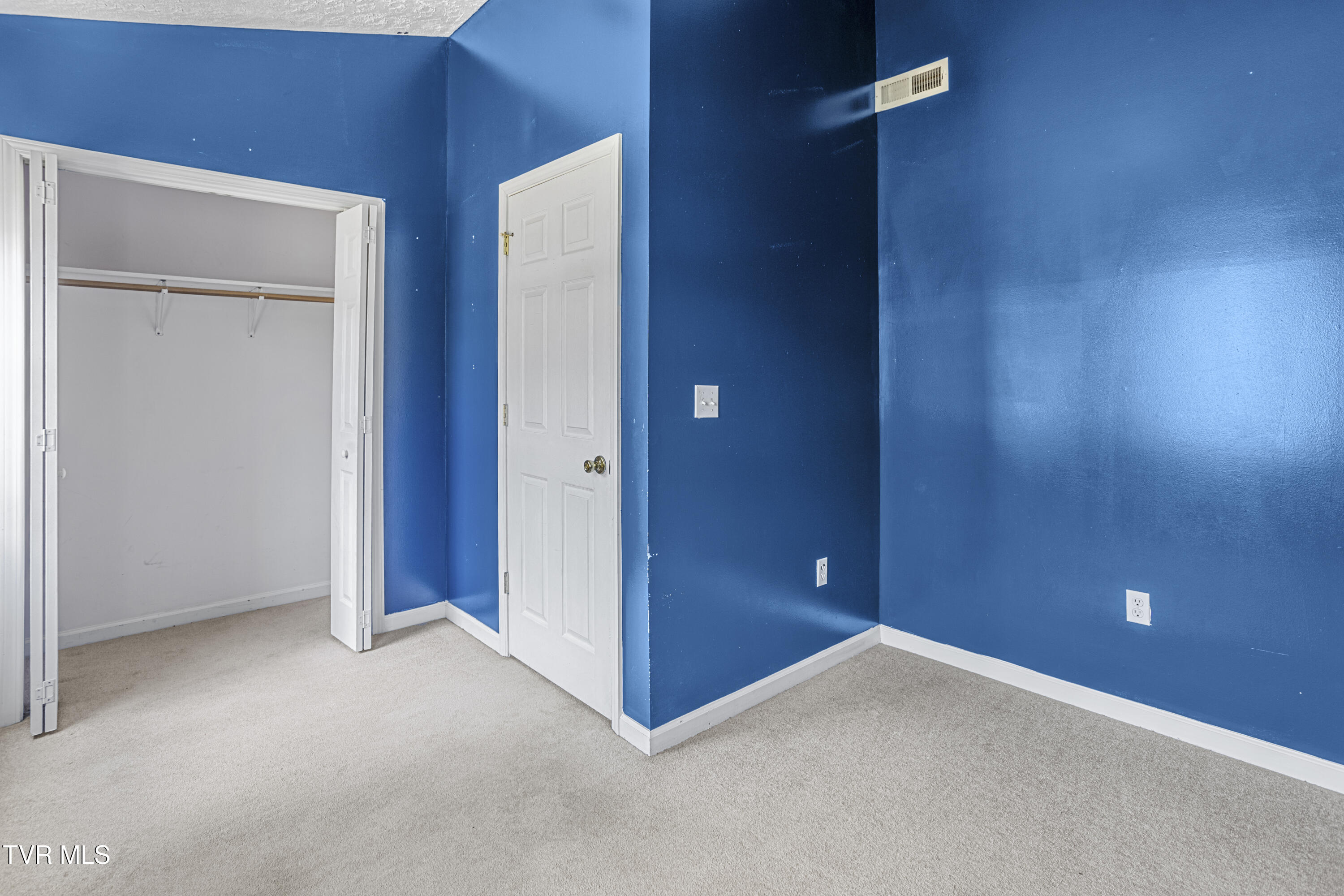 660 Beaverview Drive 660
