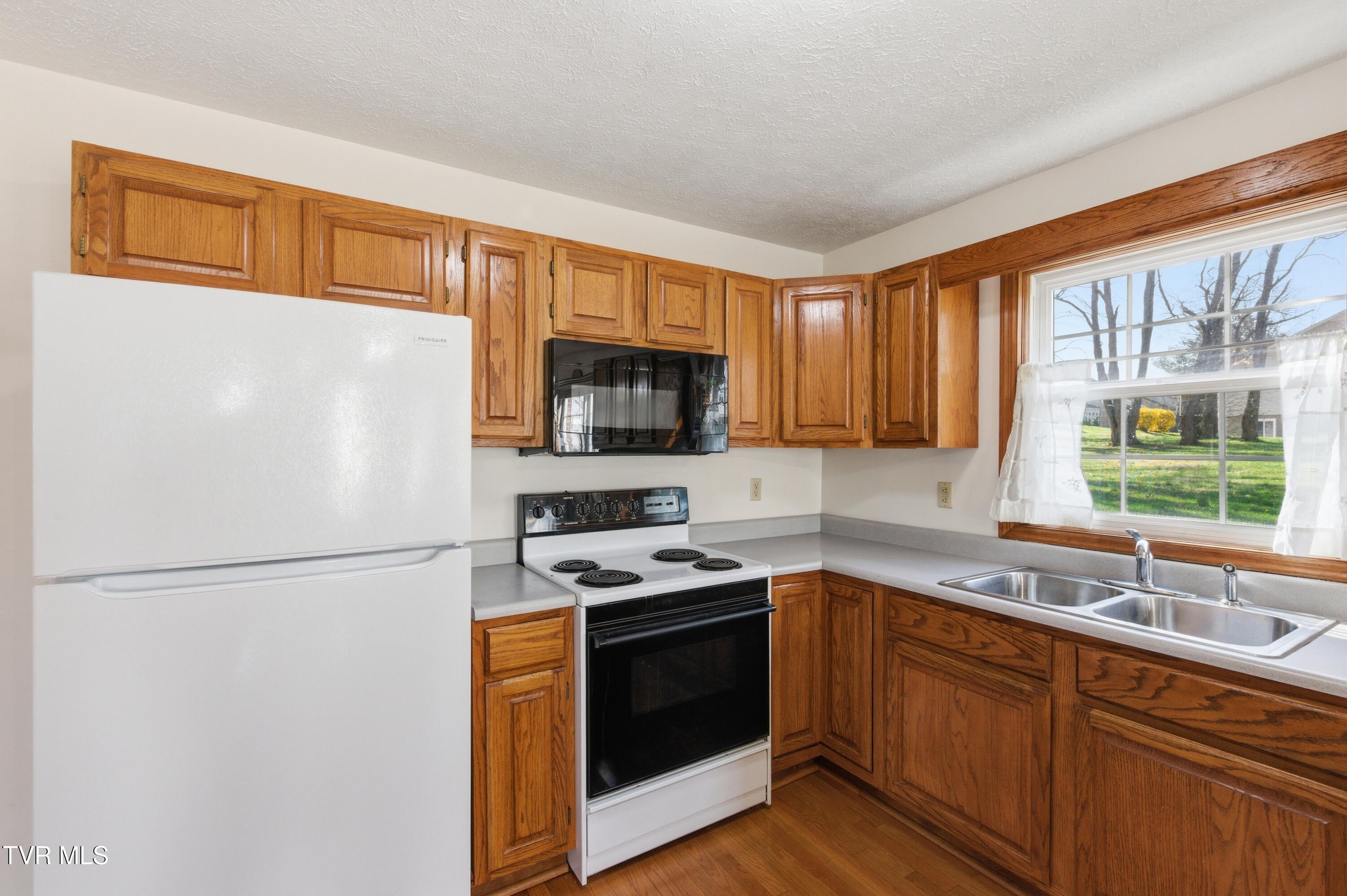 249 Mosswood Lane