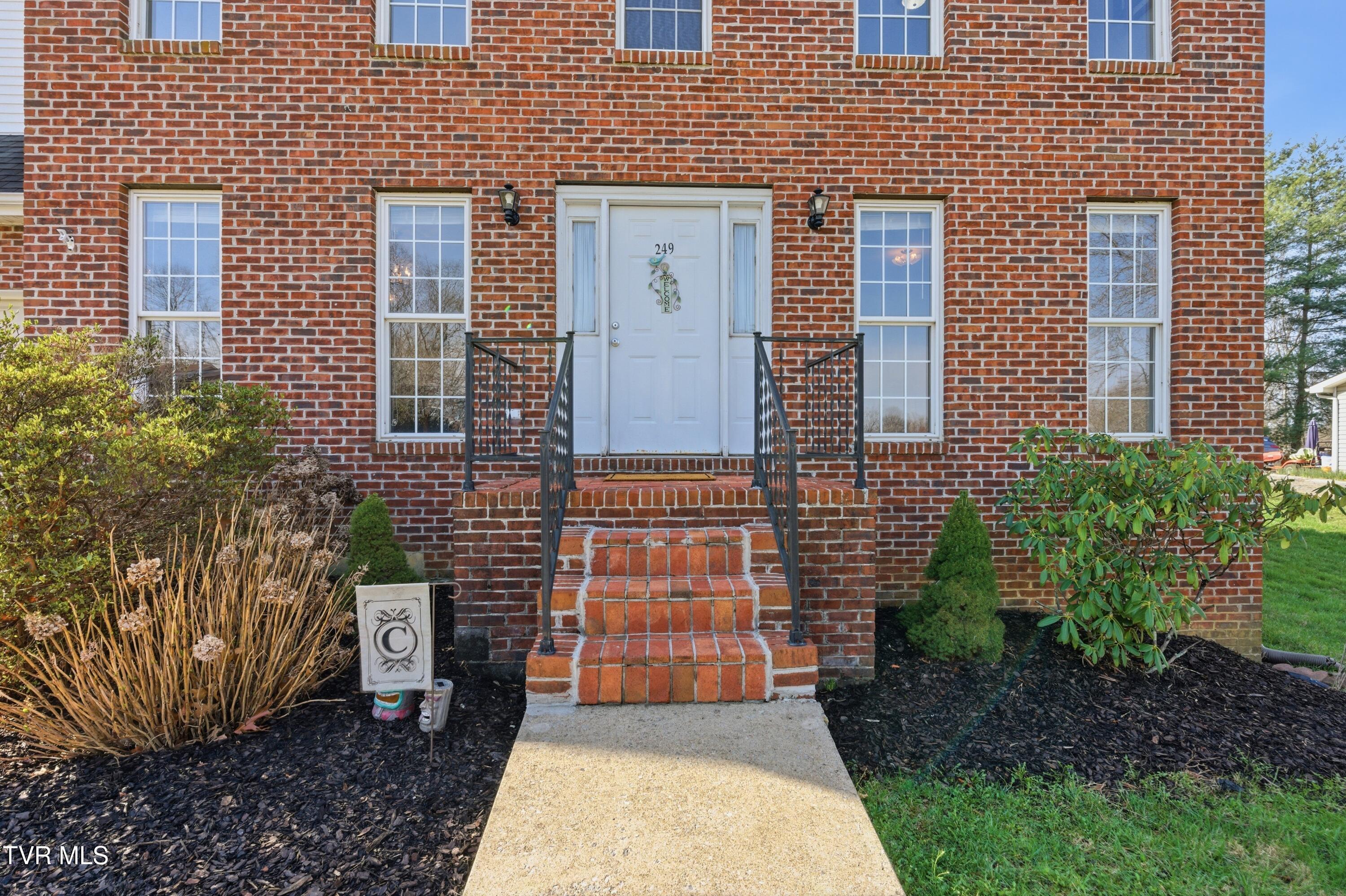 249 Mosswood Lane