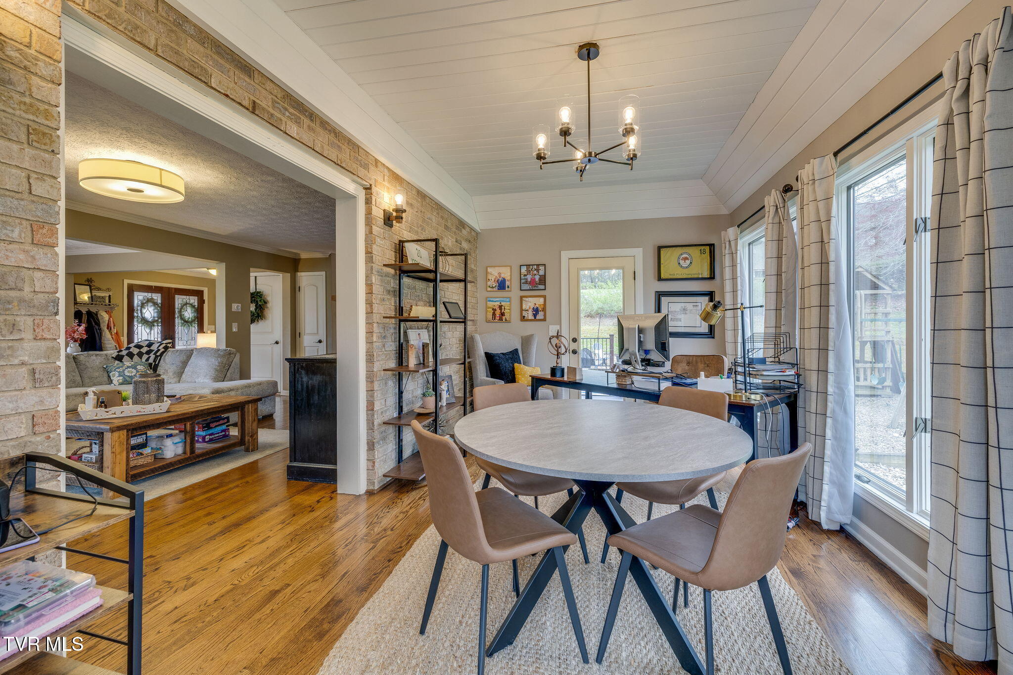 2506 Beechwood Drive