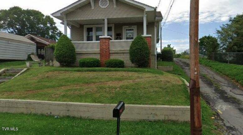 209 Maple Street