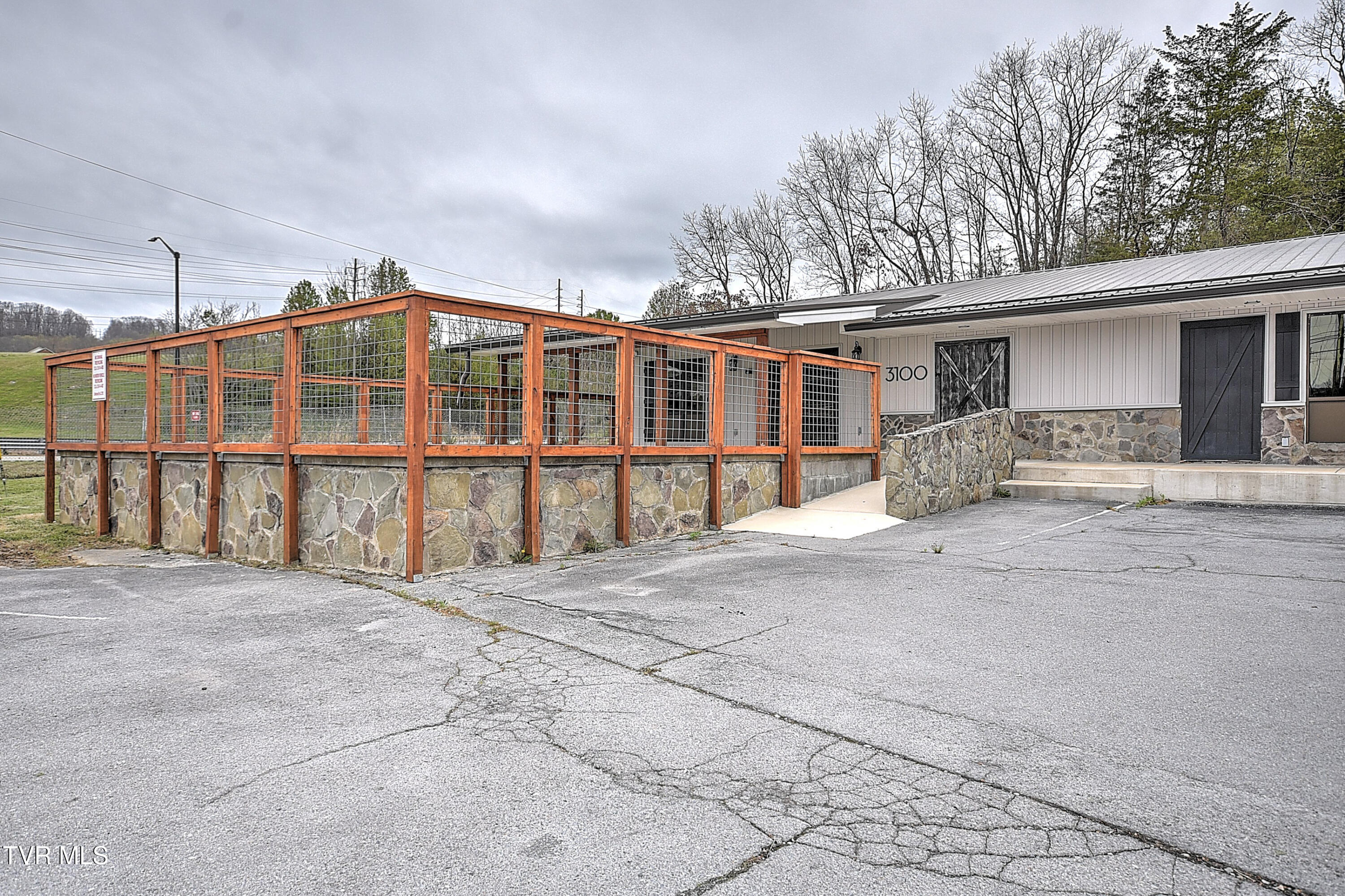 3100 North Roan Street