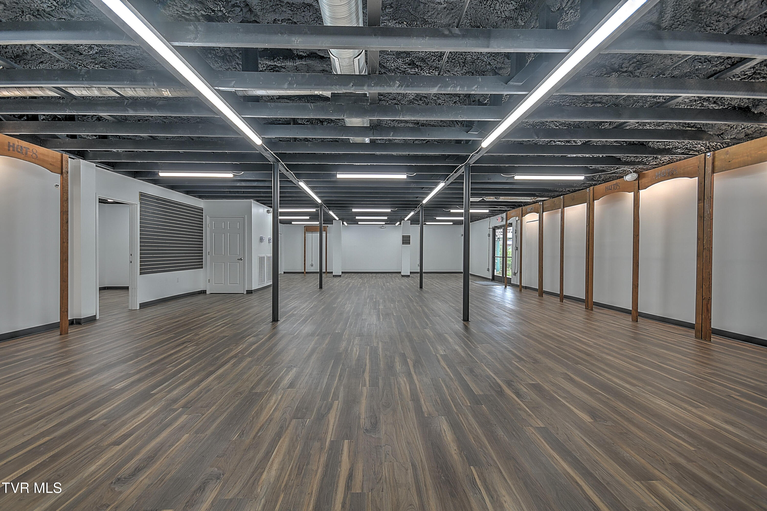 3100 North Roan Street