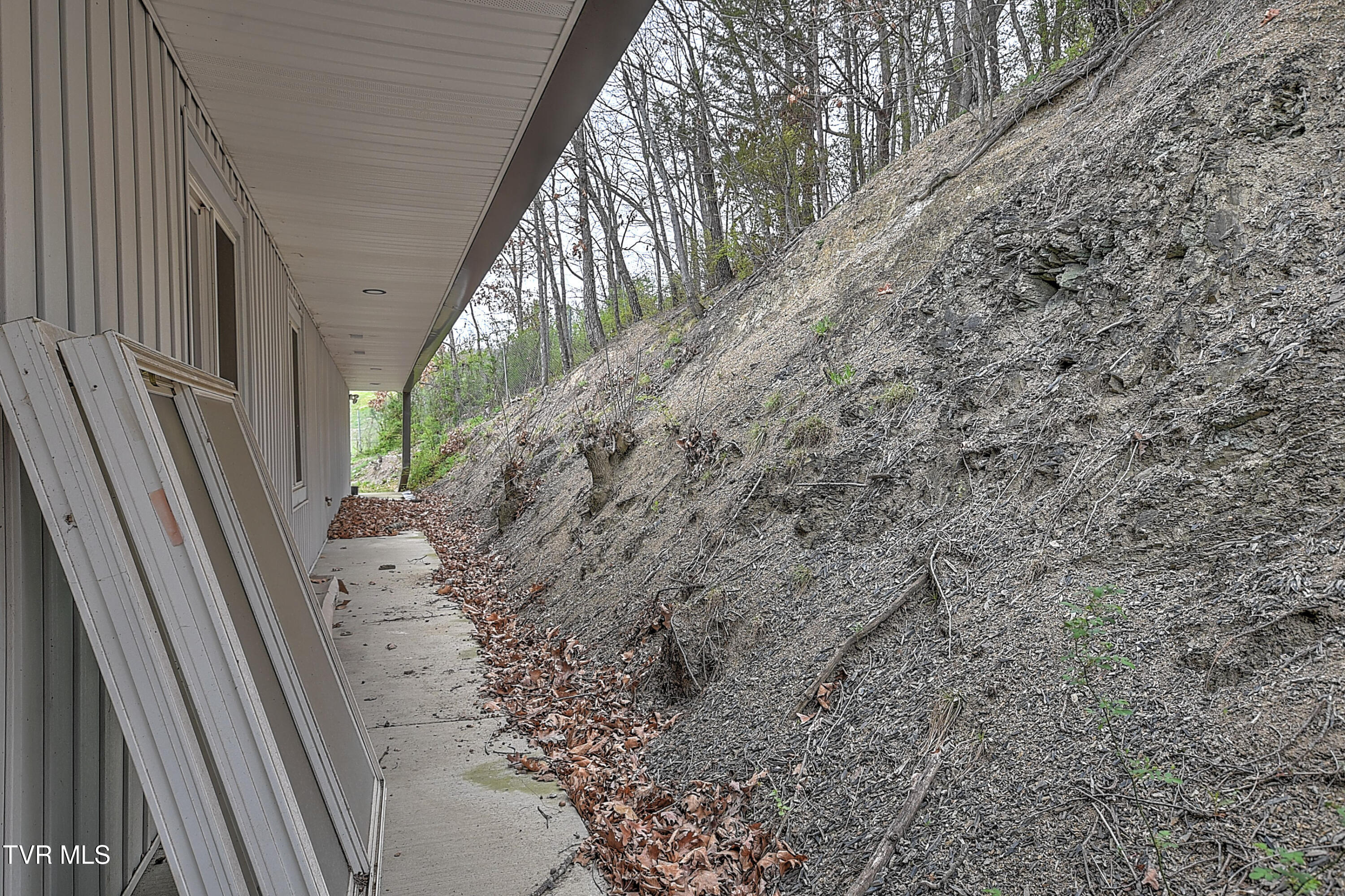 3100 North Roan Street