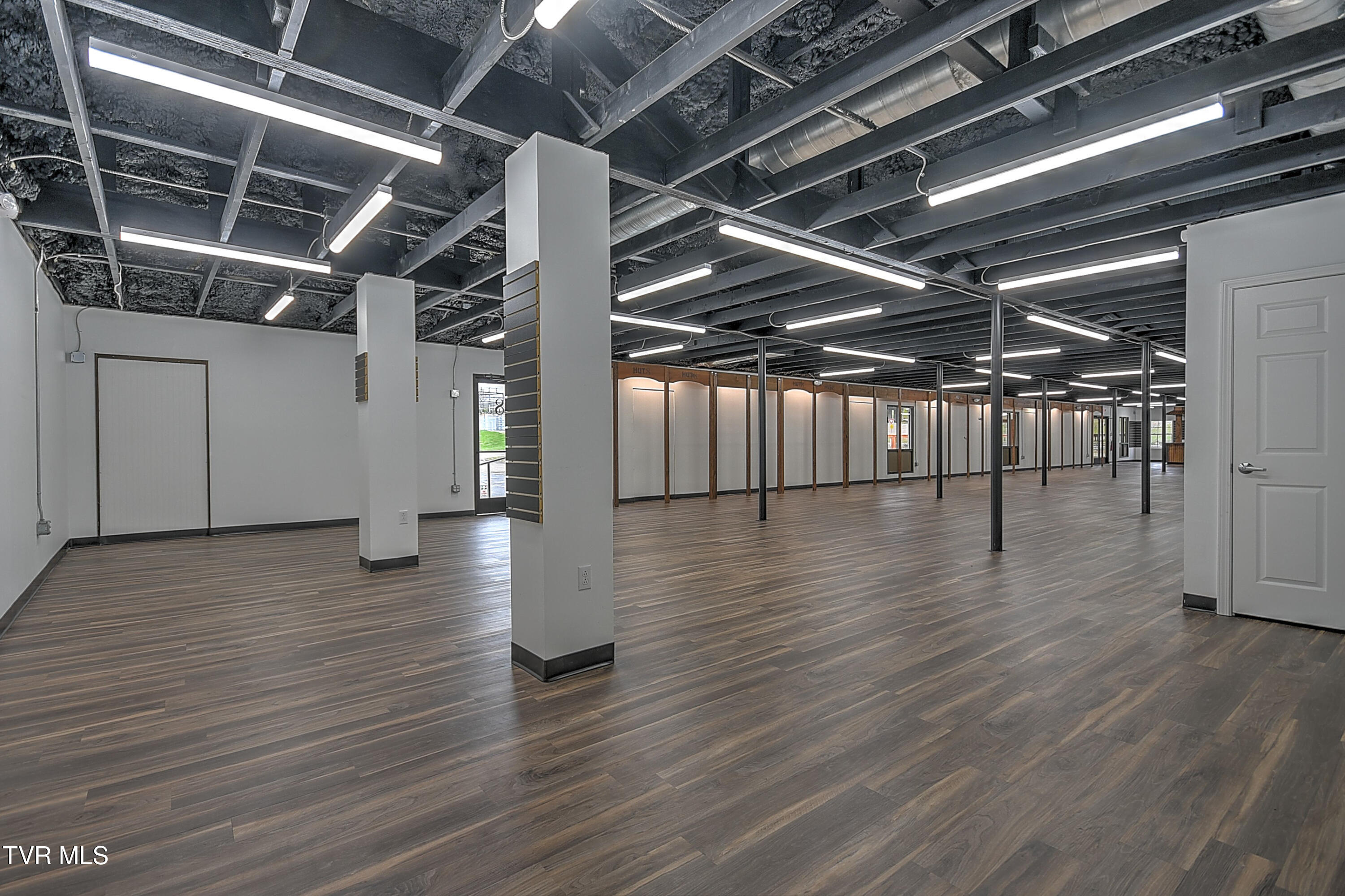 3100 North Roan Street