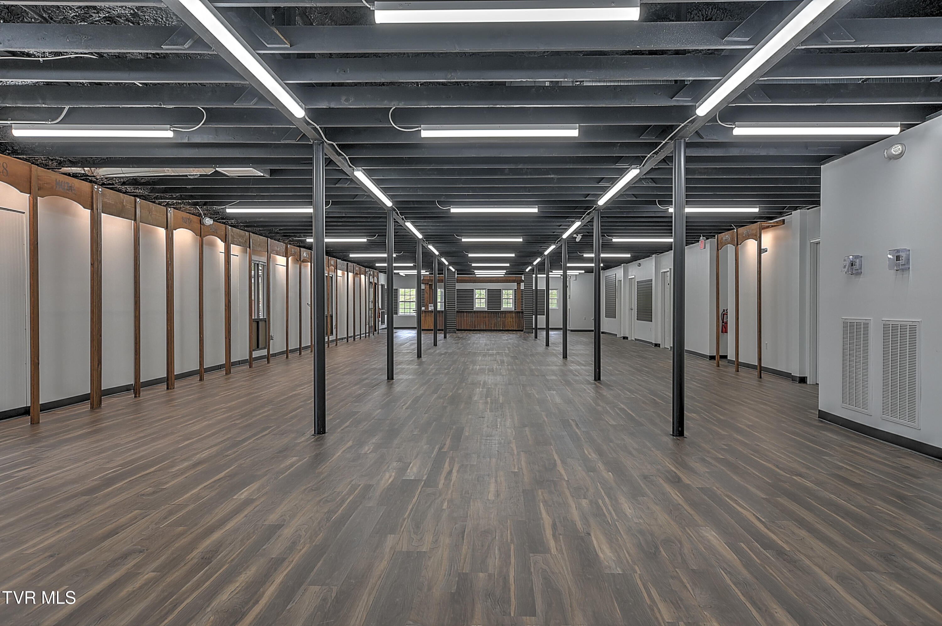 3100 North Roan Street