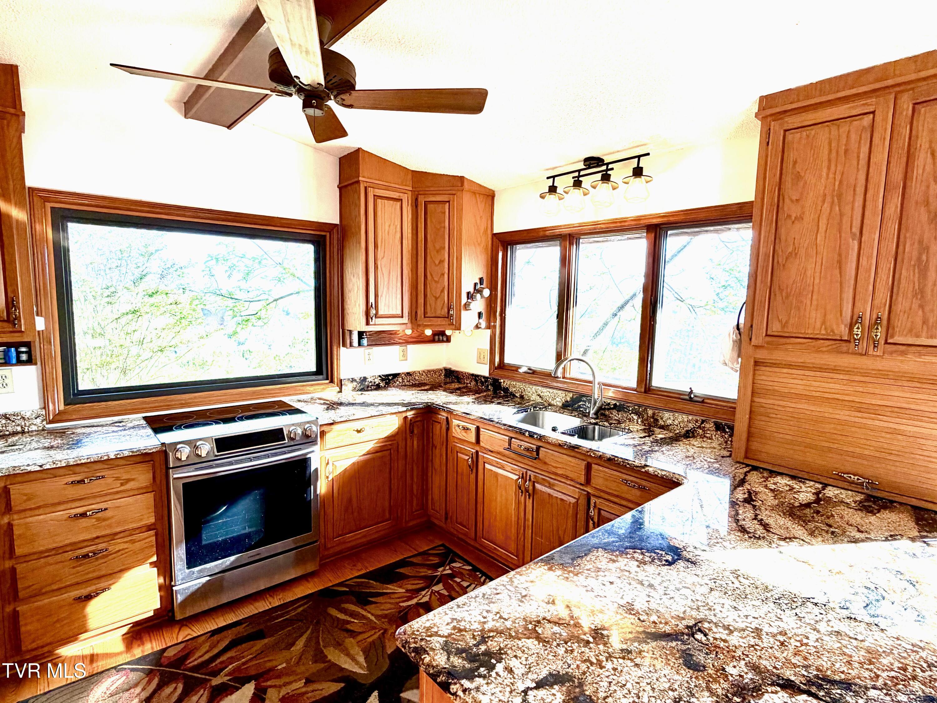 185 Mcafee Bluff