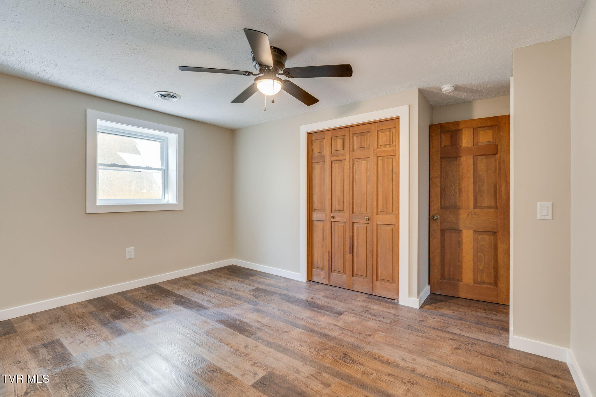 512 Hidden Valley Road