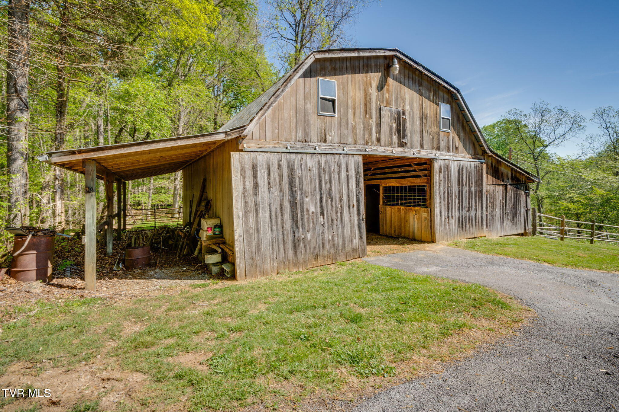 512 Hidden Valley Road