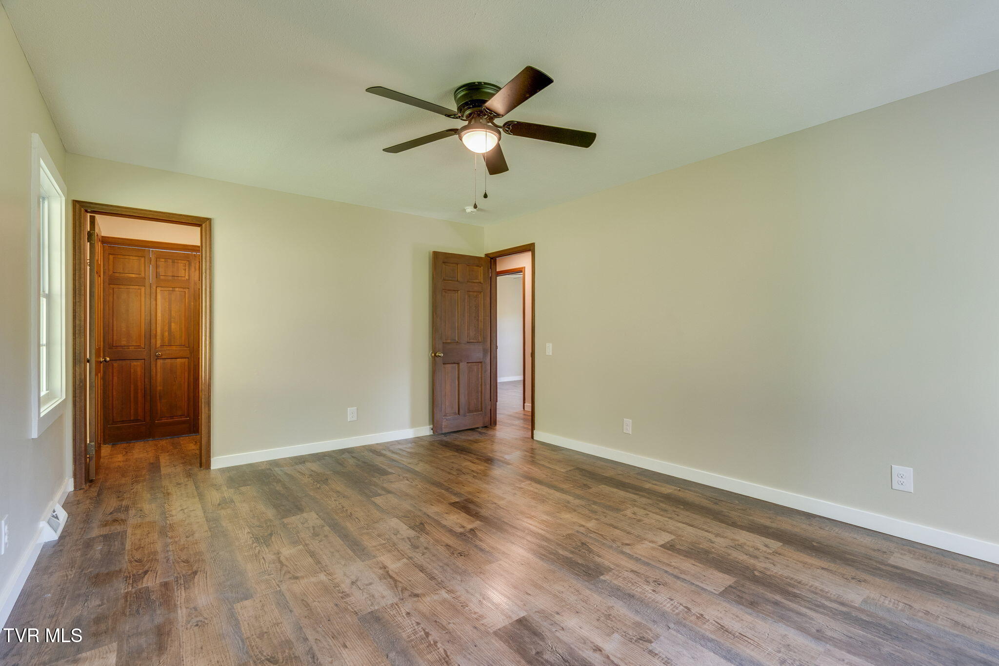 512 Hidden Valley Road