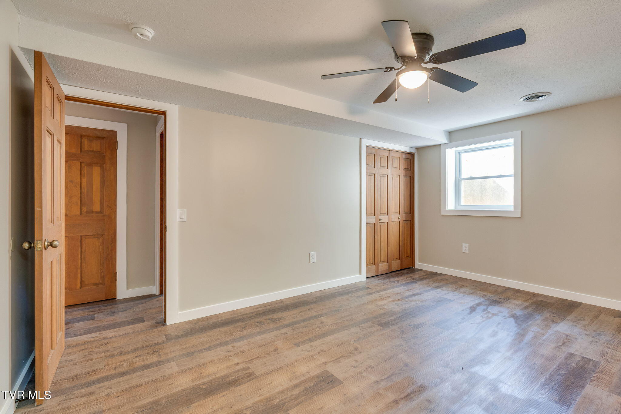 512 Hidden Valley Road