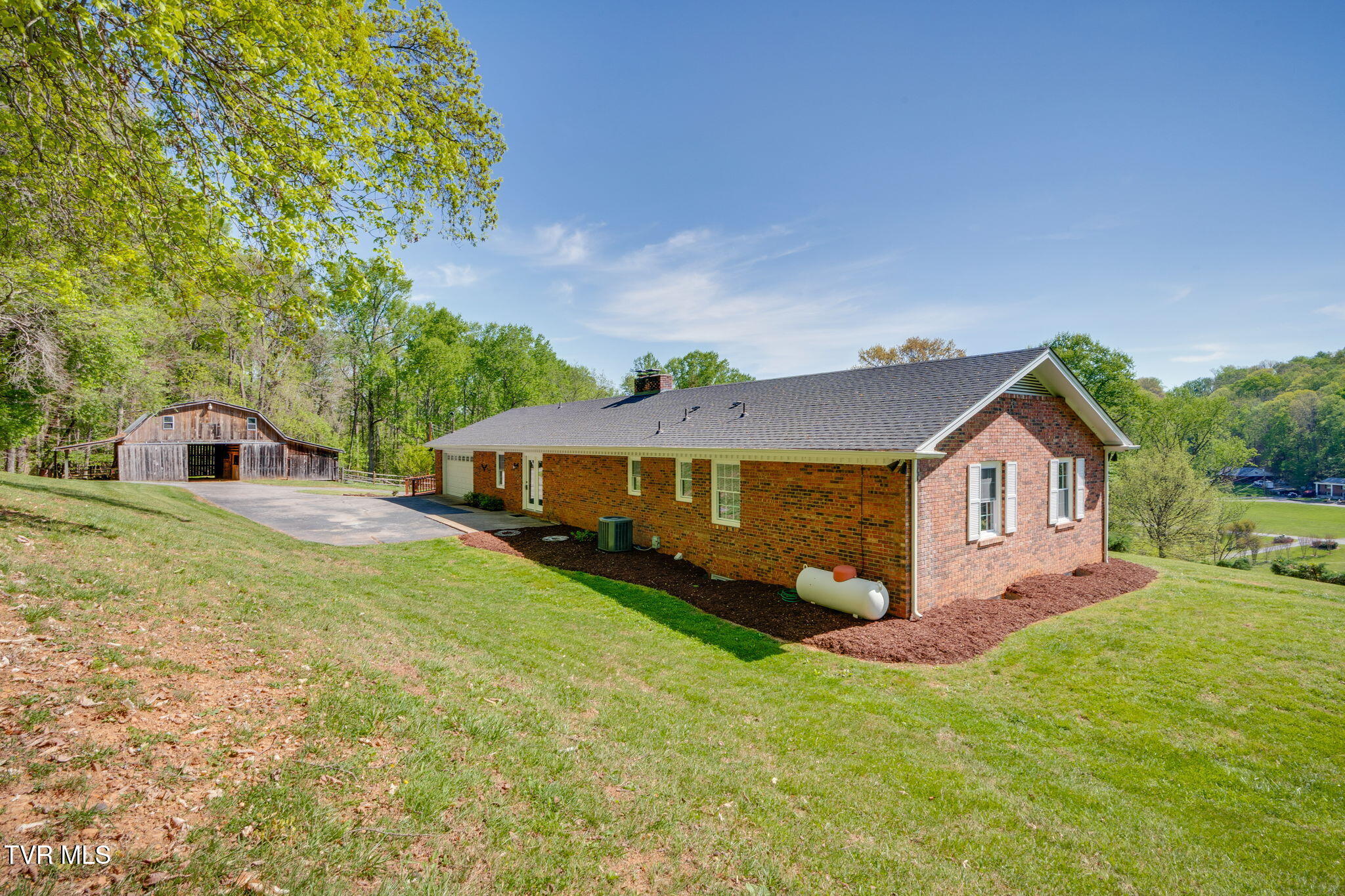 512 Hidden Valley Road