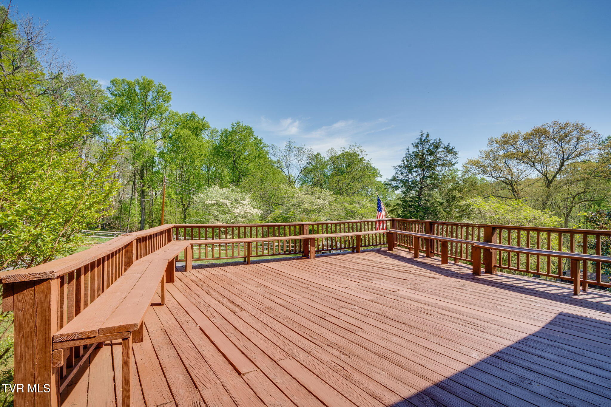 512 Hidden Valley Road