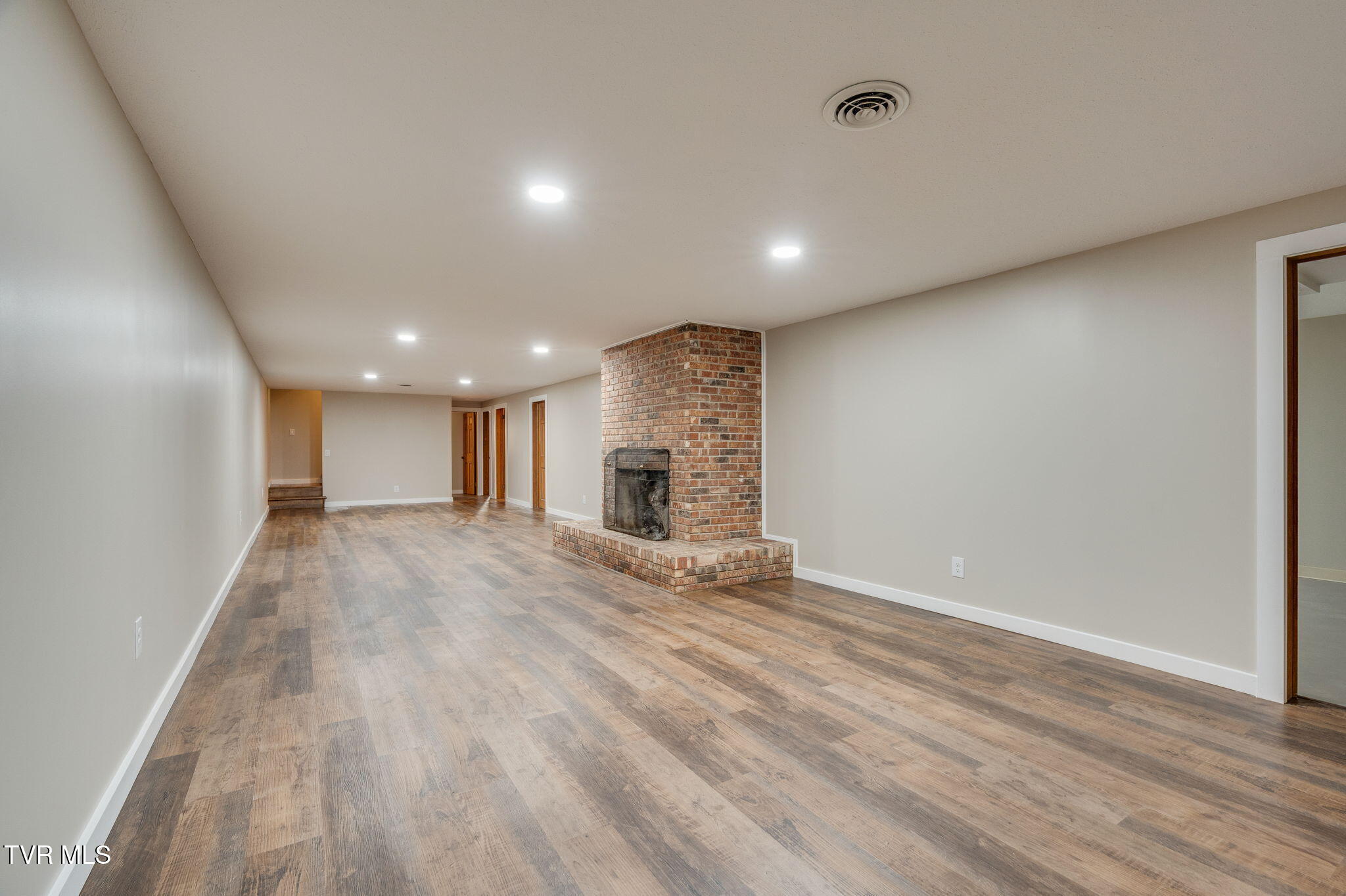 512 Hidden Valley Road