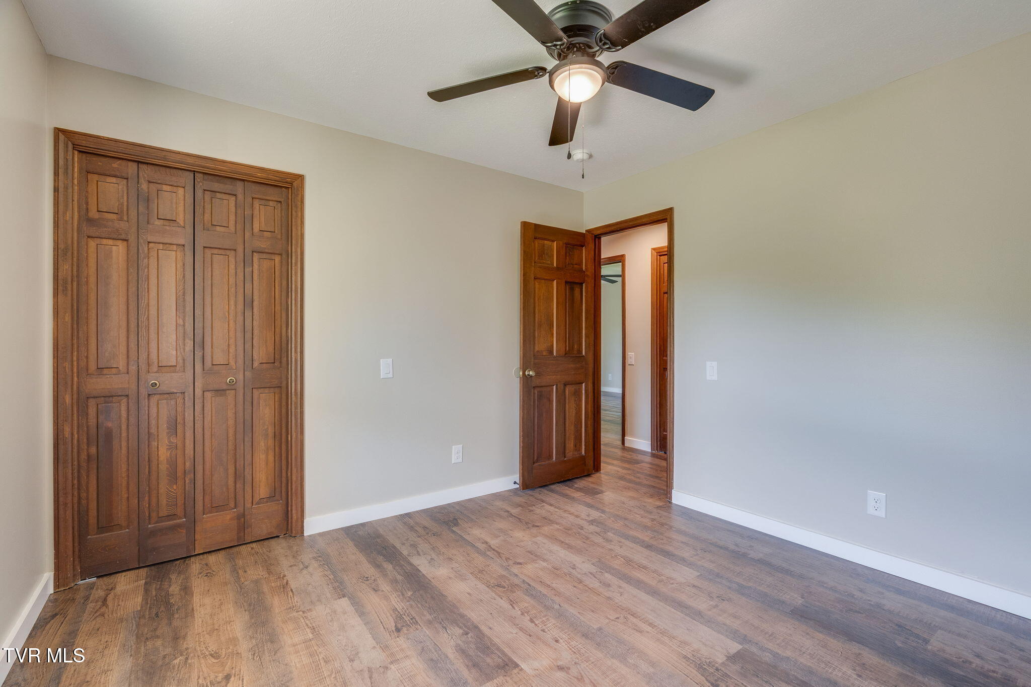 512 Hidden Valley Road