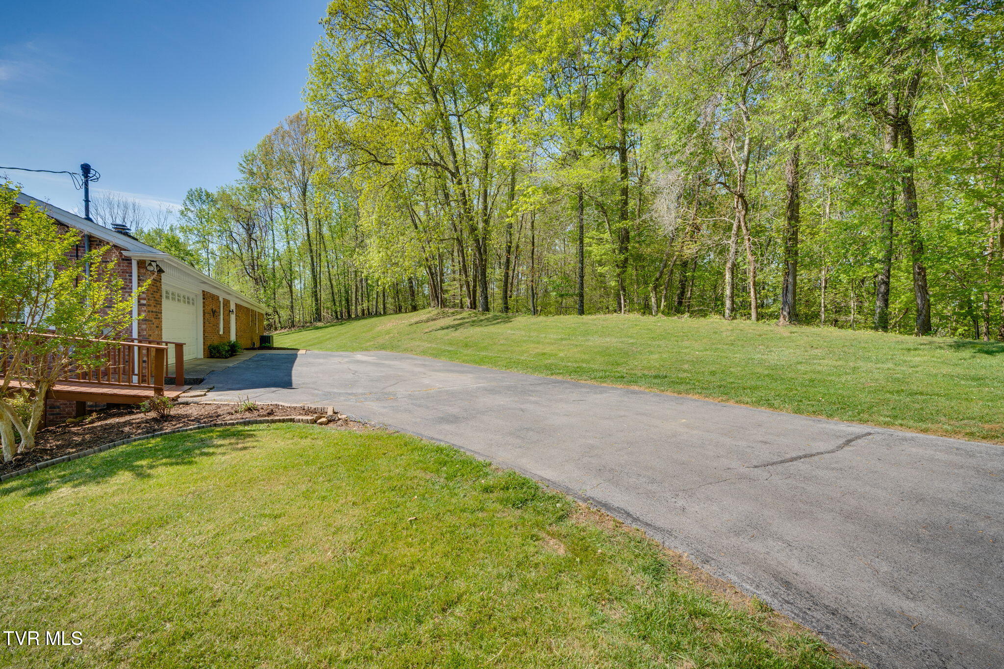 512 Hidden Valley Road