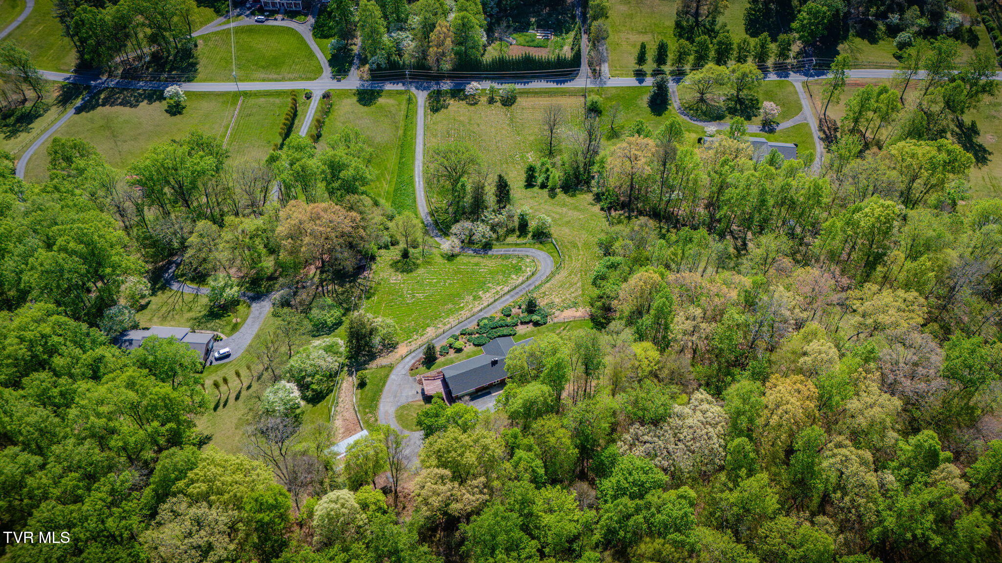 512 Hidden Valley Road