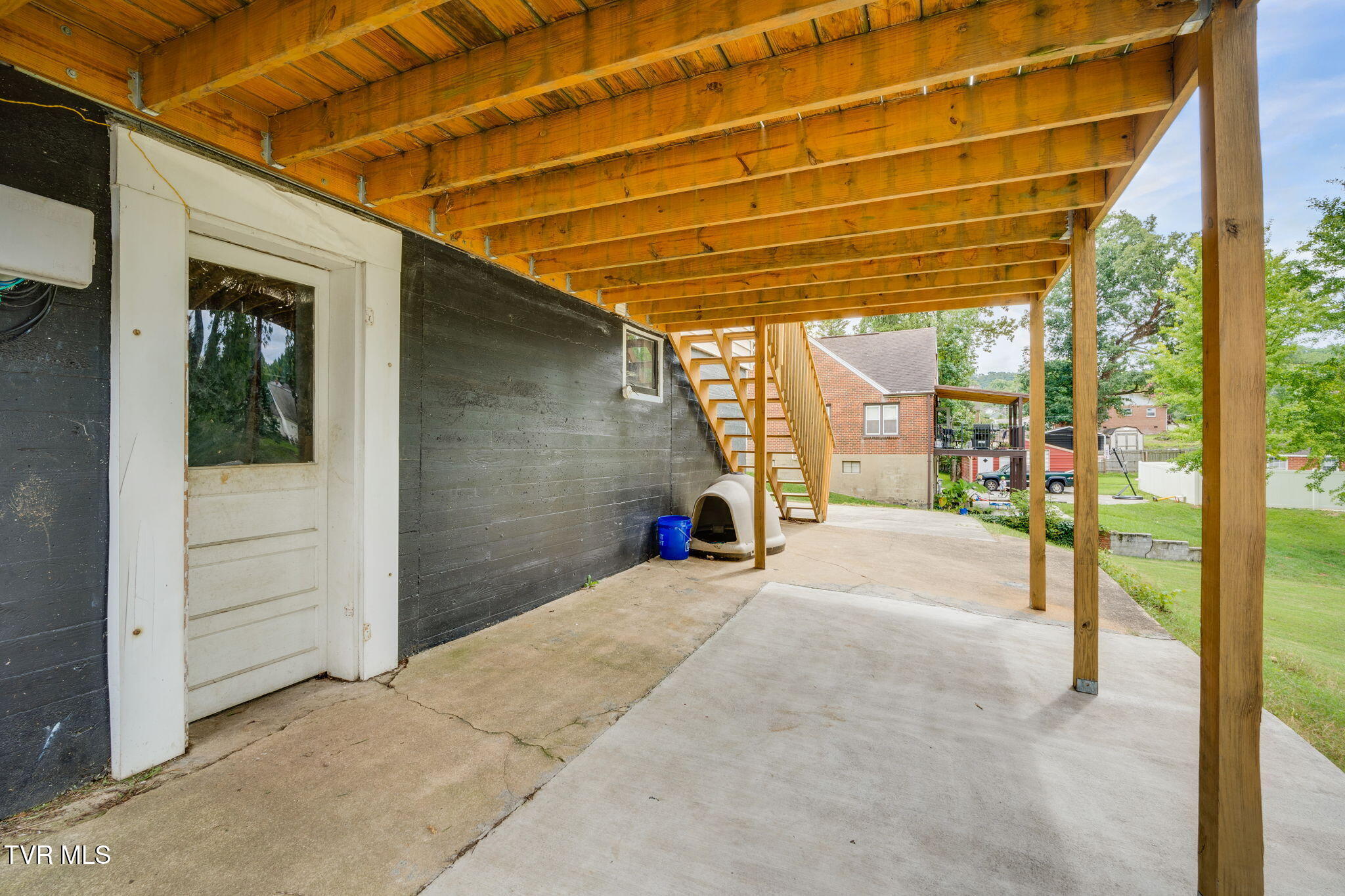 2220 Cypress Street