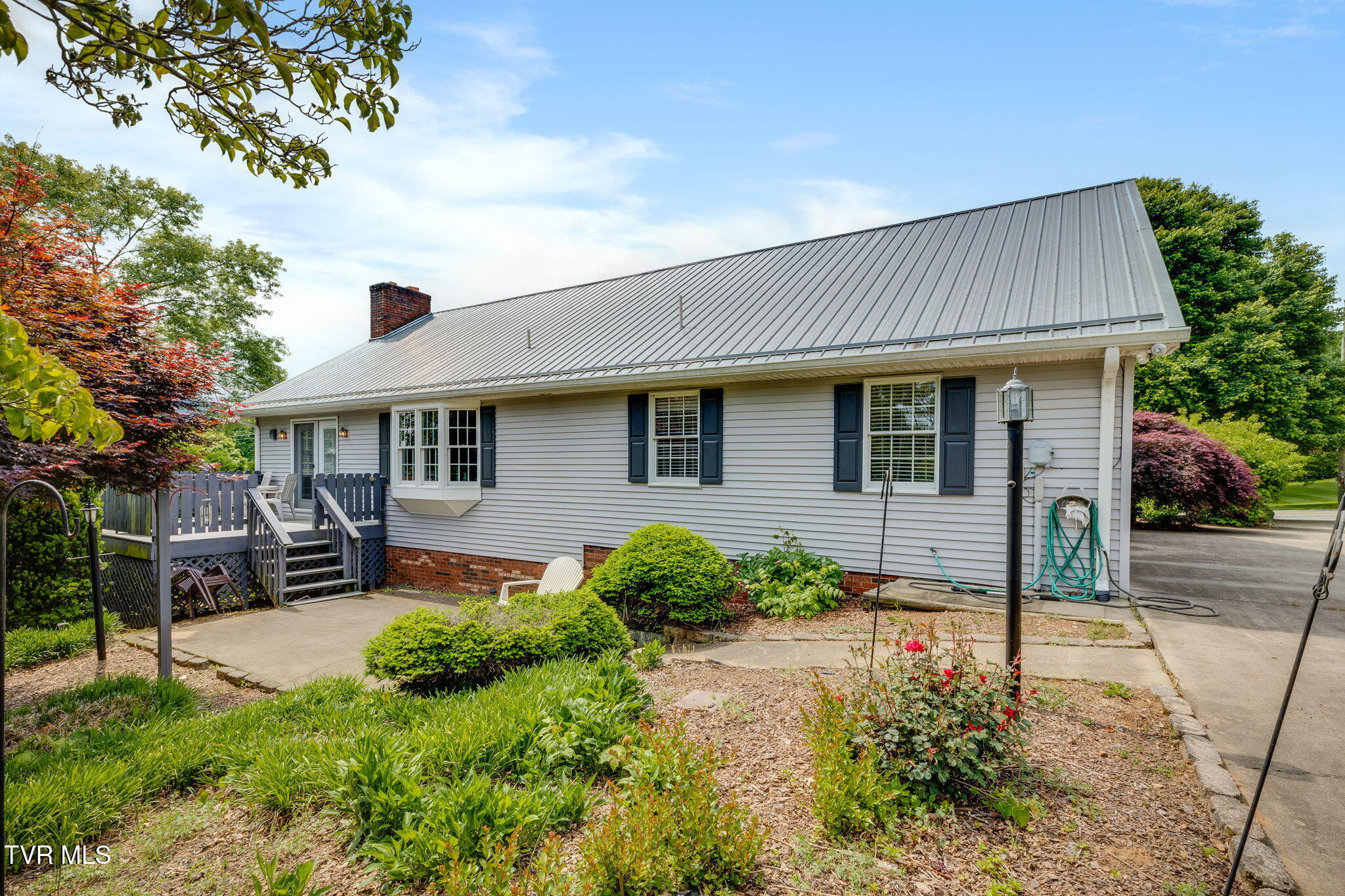 437 South Central Avenue