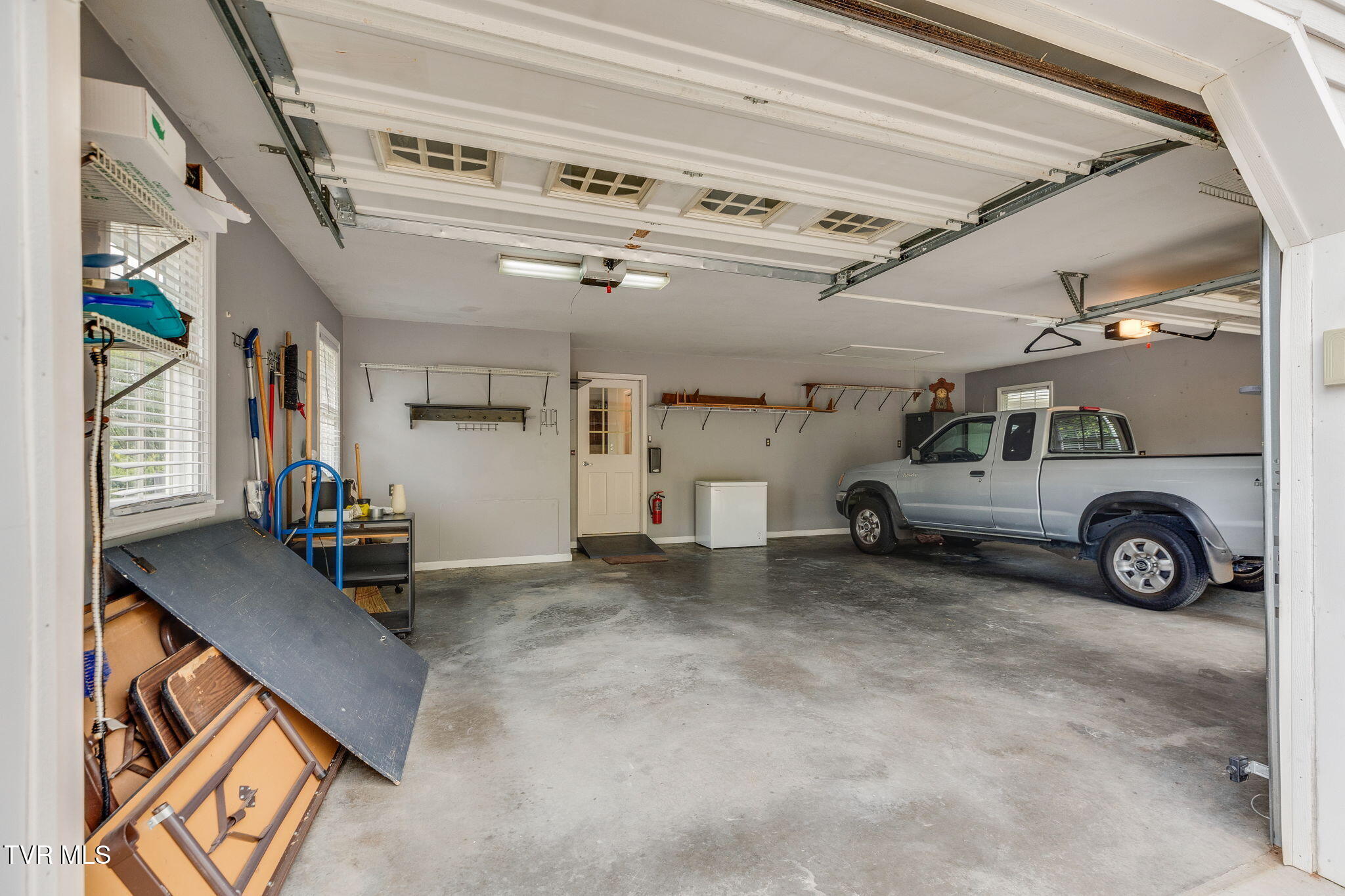 437 South Central Avenue