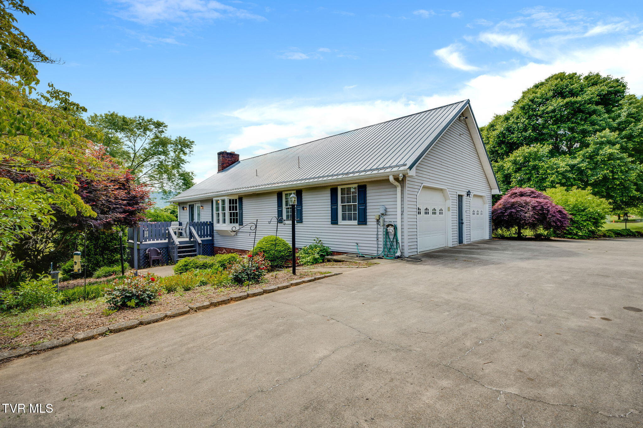 437 South Central Avenue