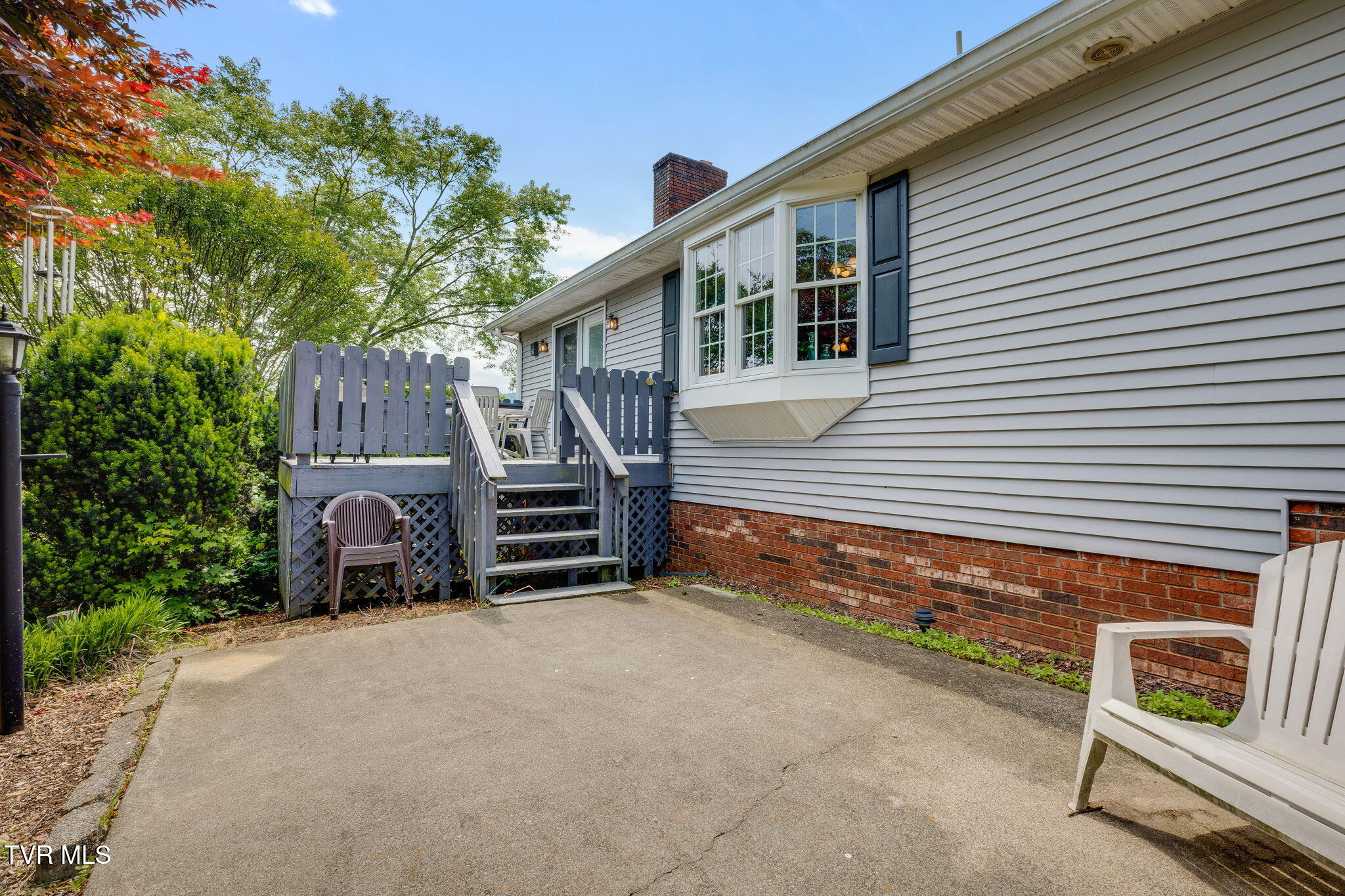 437 South Central Avenue