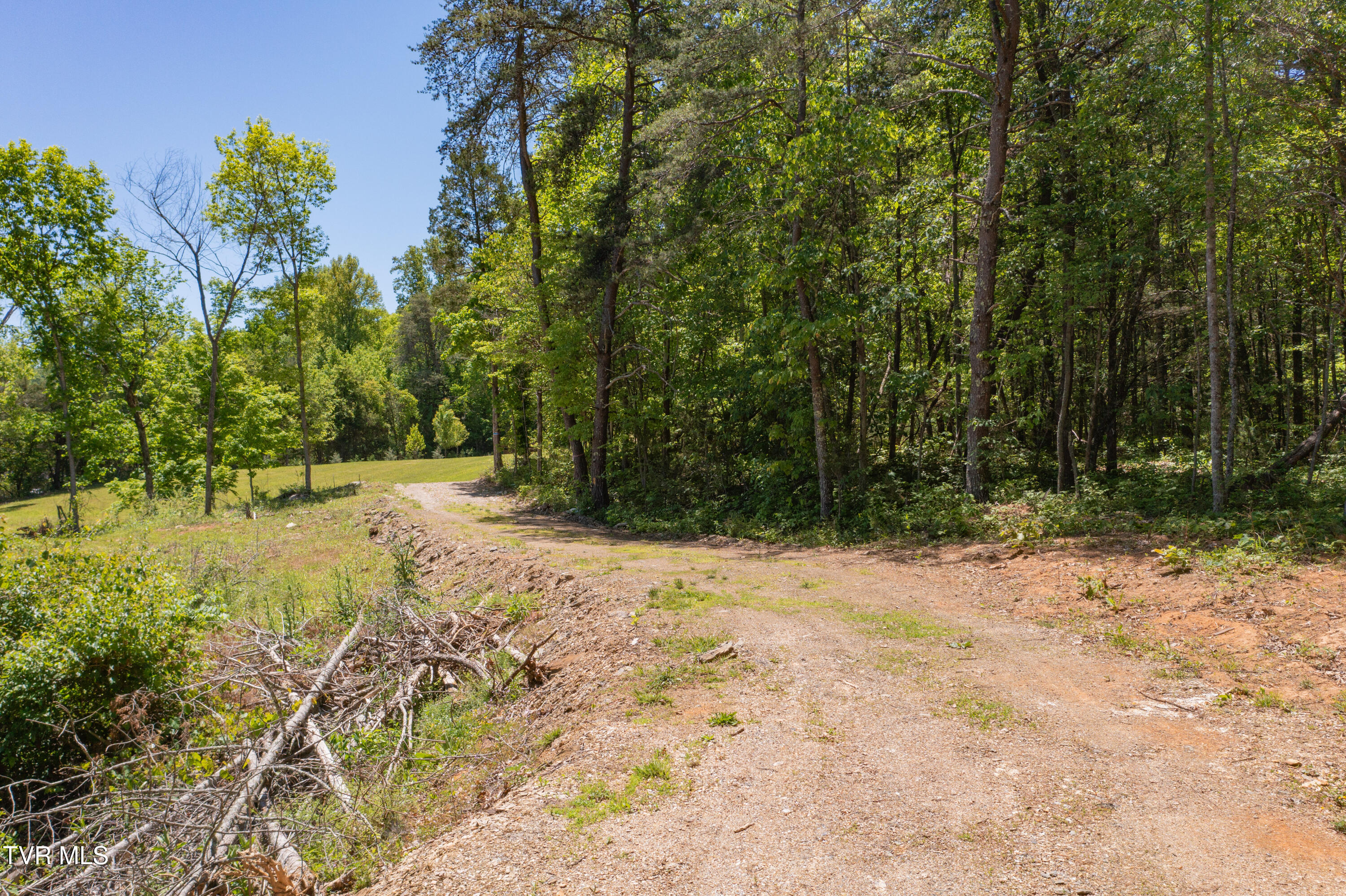 882 Walnut Grove Road