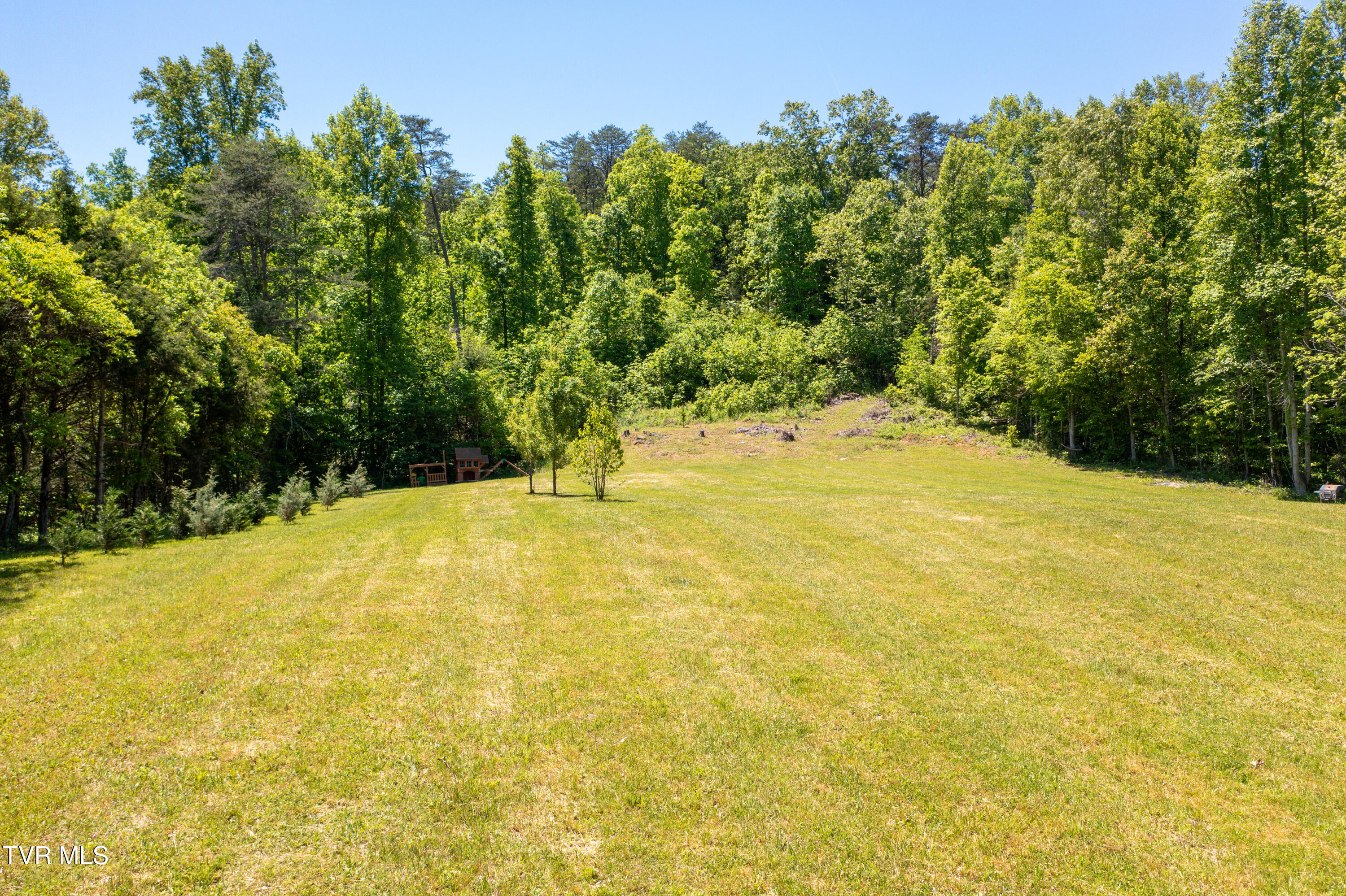 882 Walnut Grove Road