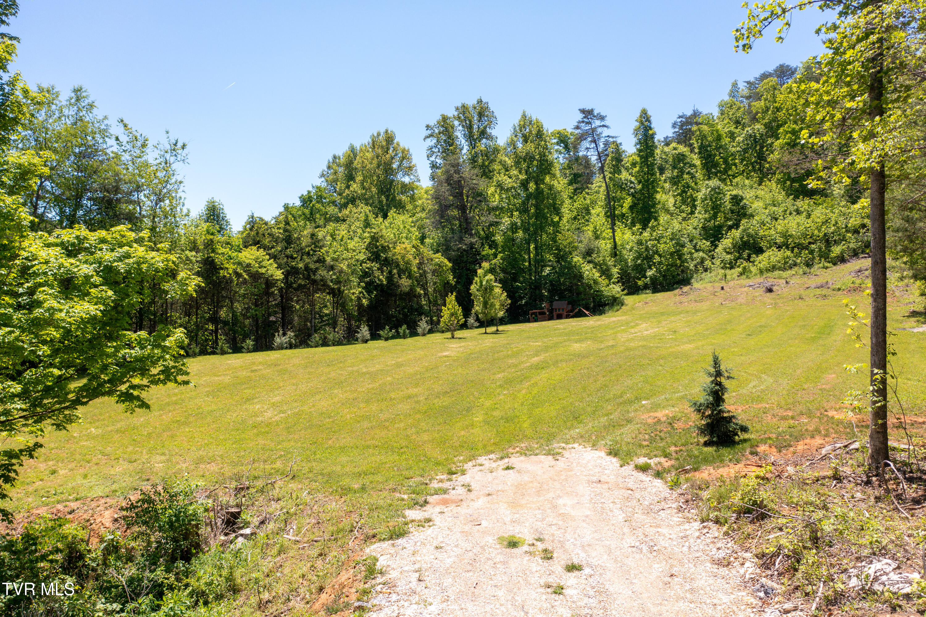 882 Walnut Grove Road
