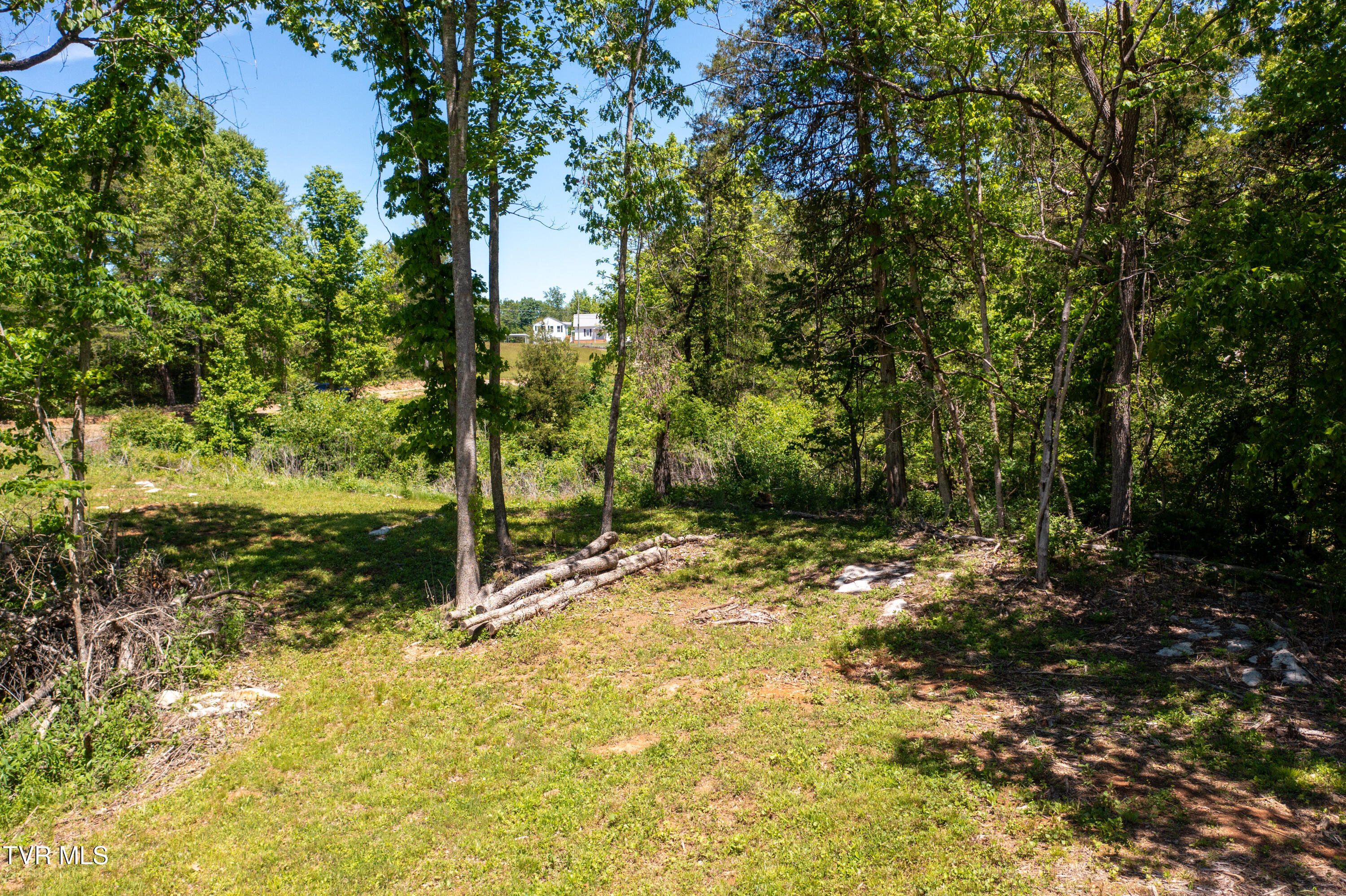 882 Walnut Grove Road