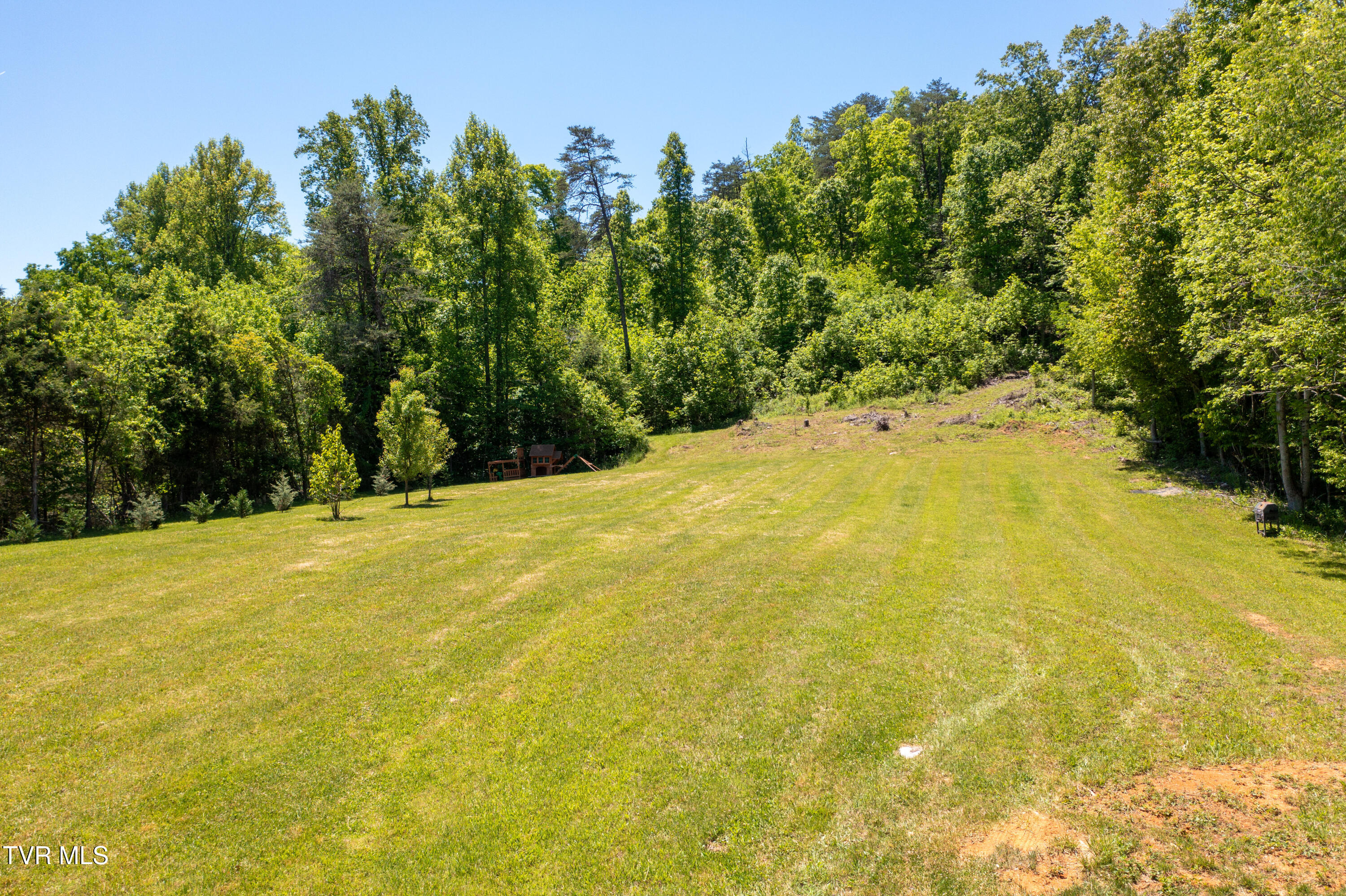 882 Walnut Grove Road