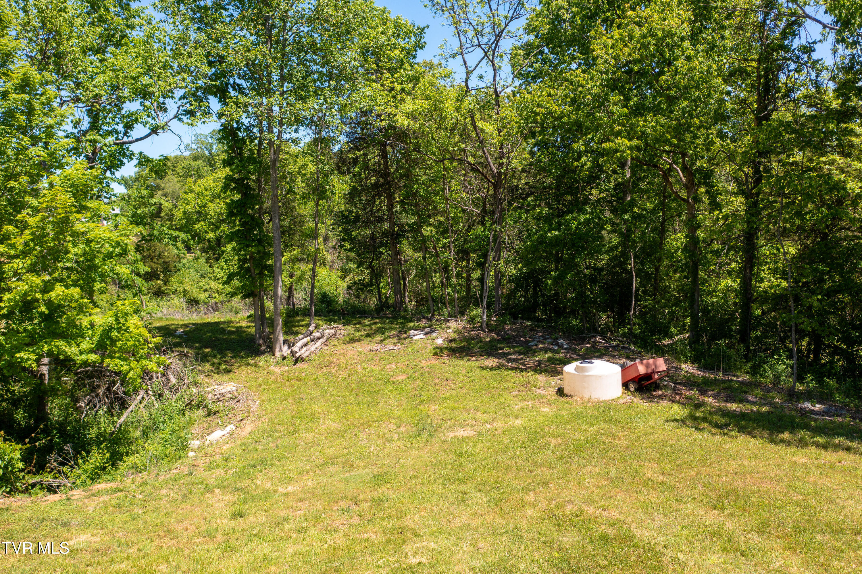 882 Walnut Grove Road
