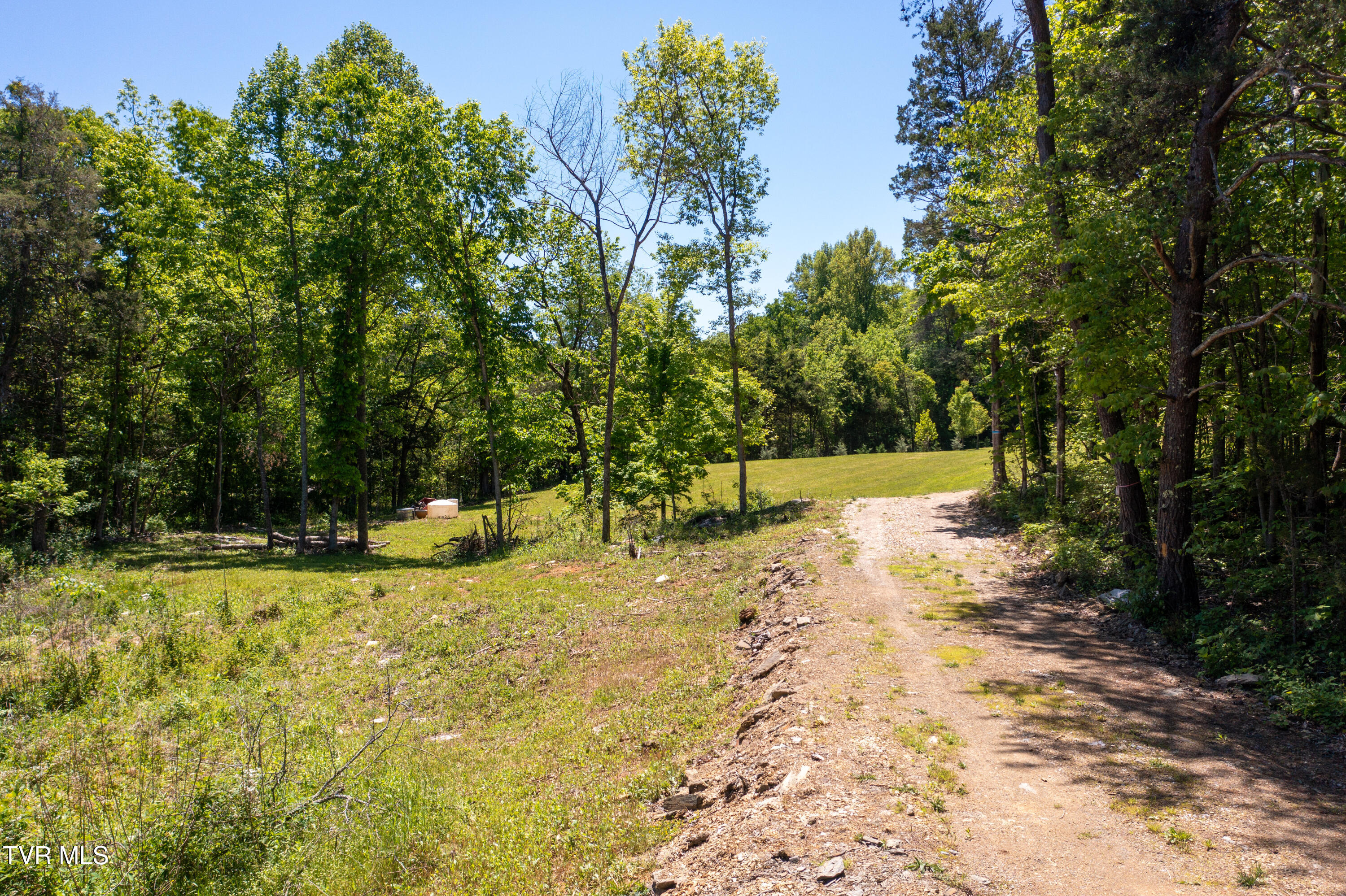 882 Walnut Grove Road