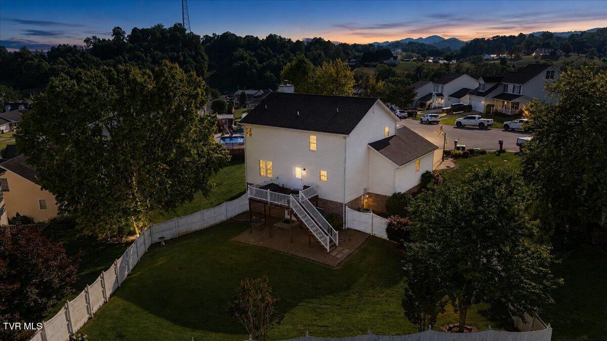 319 Blevins Boulevard