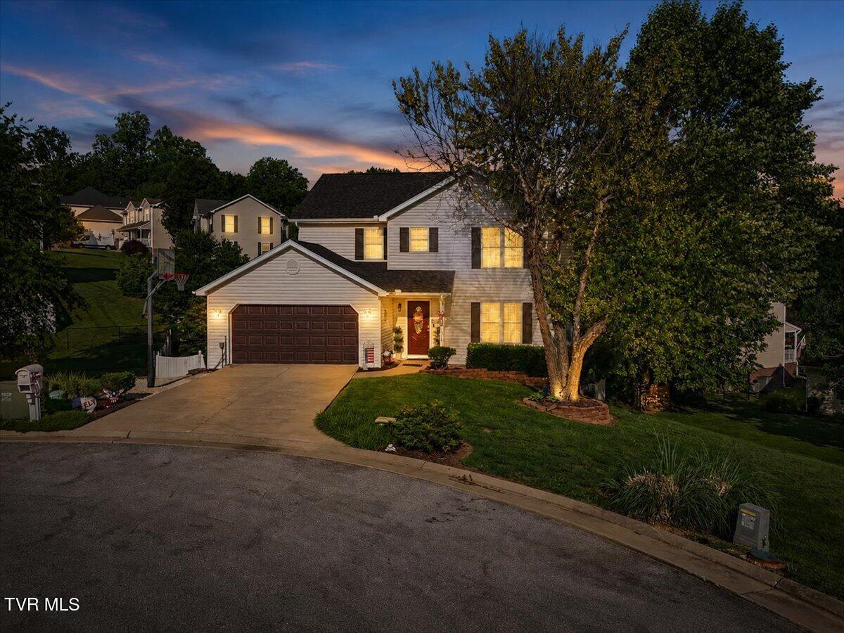 319 Blevins Boulevard