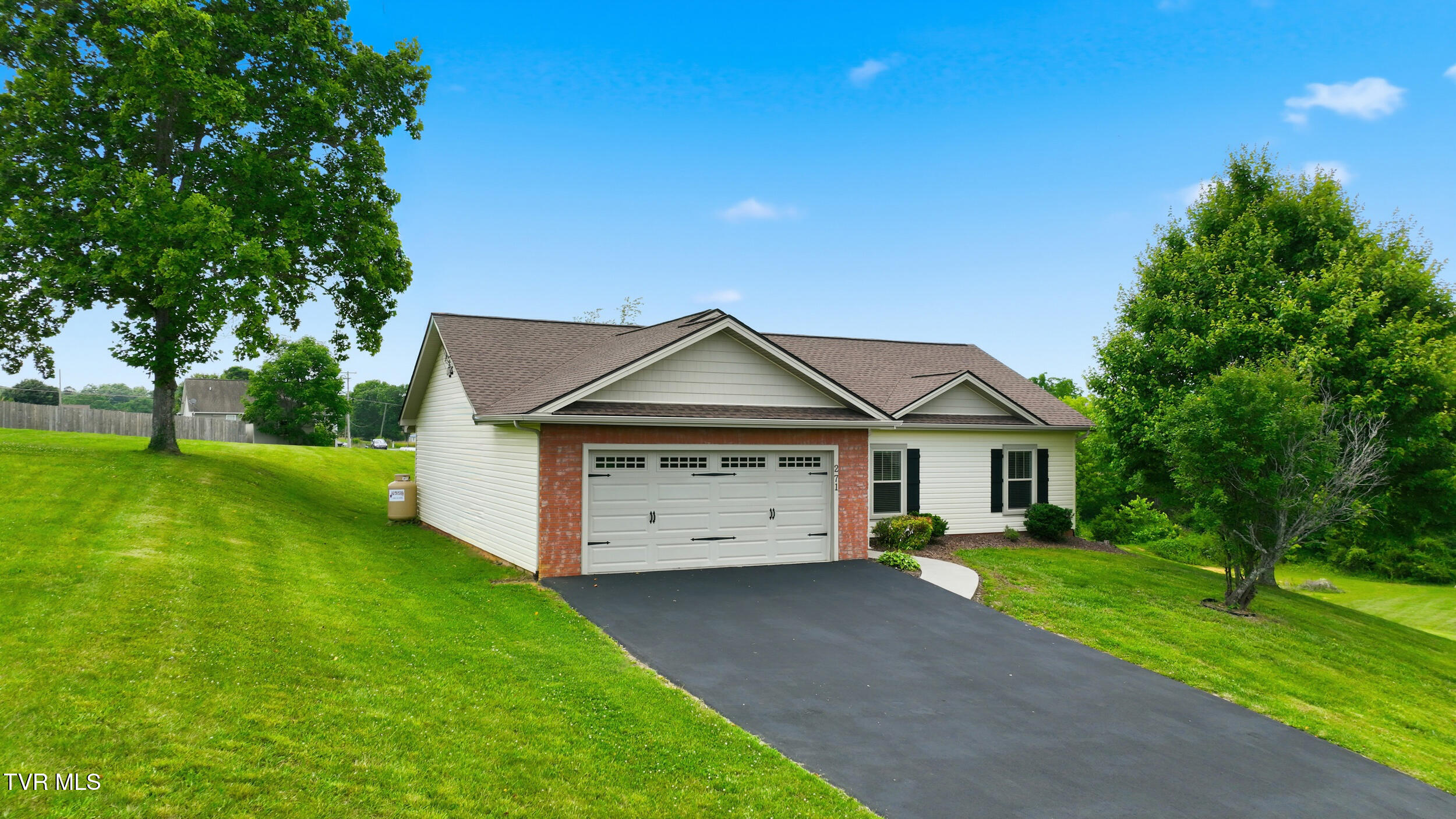 271 Cambridge Grove Way