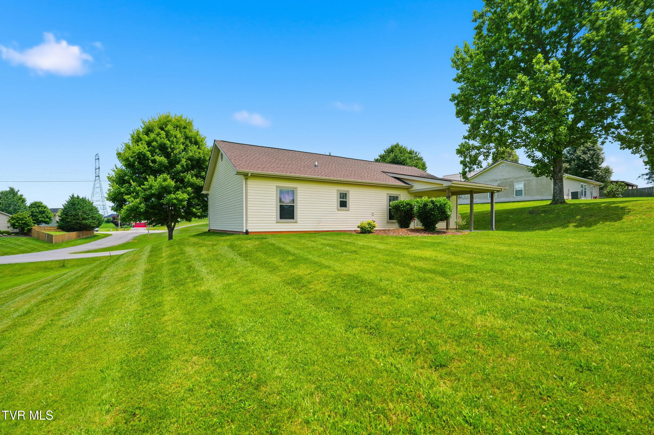 271 Cambridge Grove Way