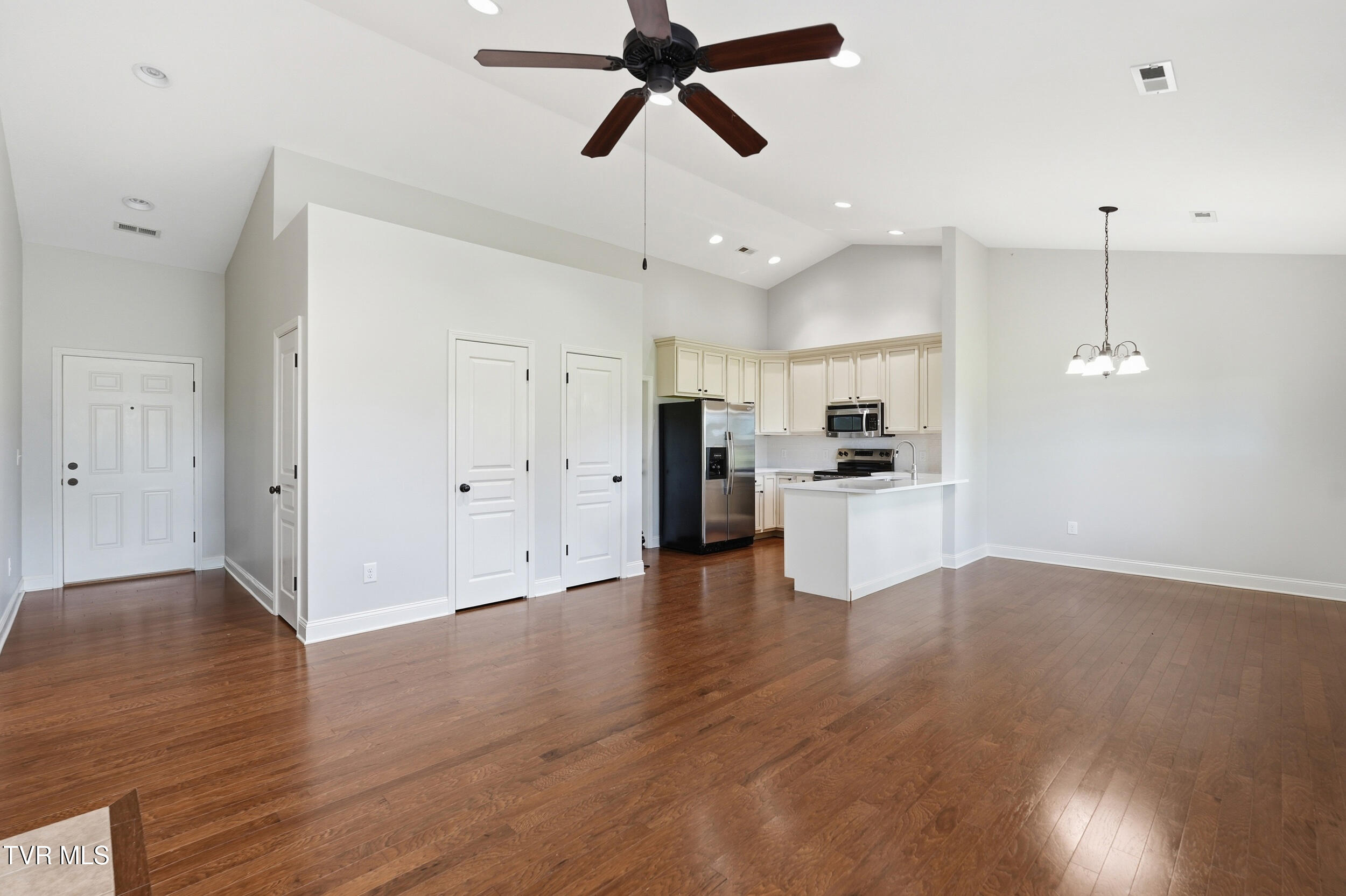 271 Cambridge Grove Way
