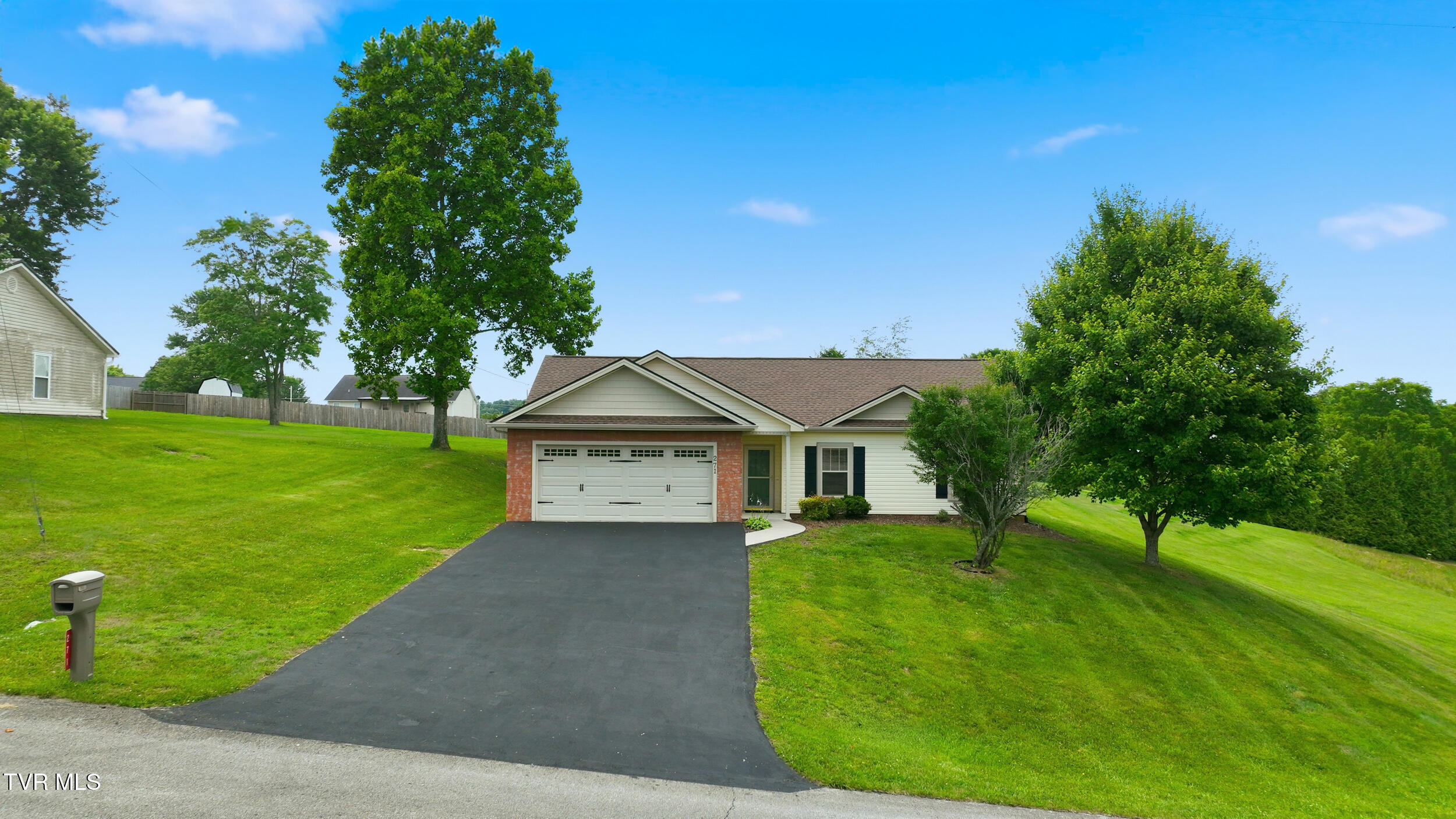 271 Cambridge Grove Way